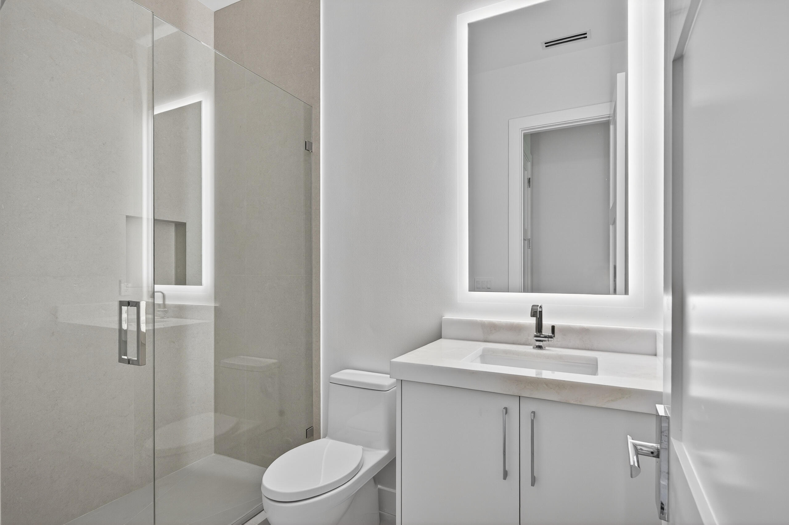 RIO VISTA ISLES - Residential