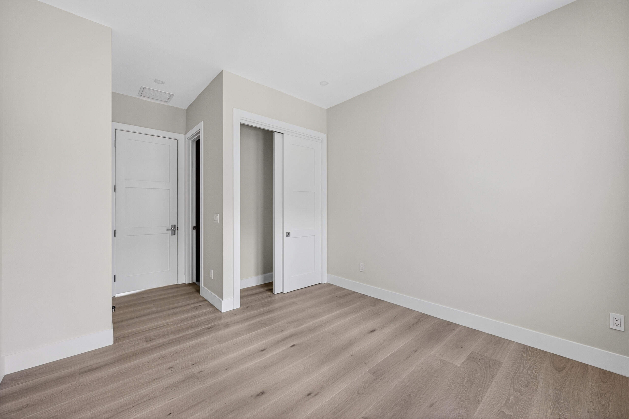 RIO VISTA ISLES - Residential