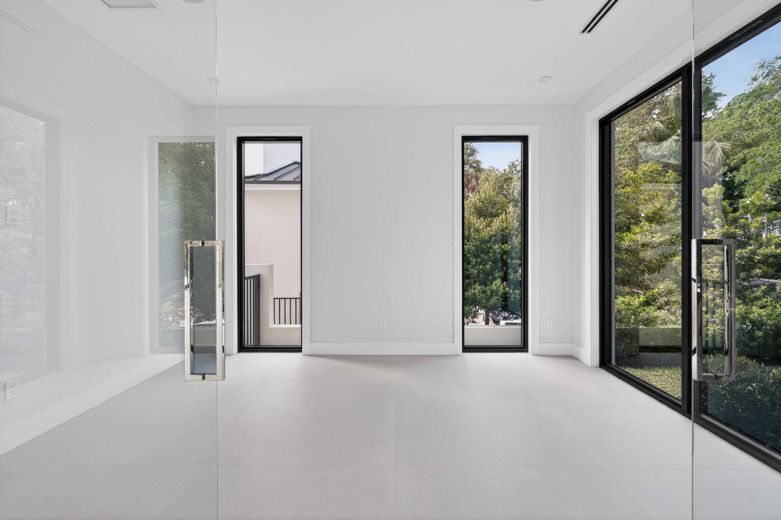 RIO VISTA ISLES - Residential