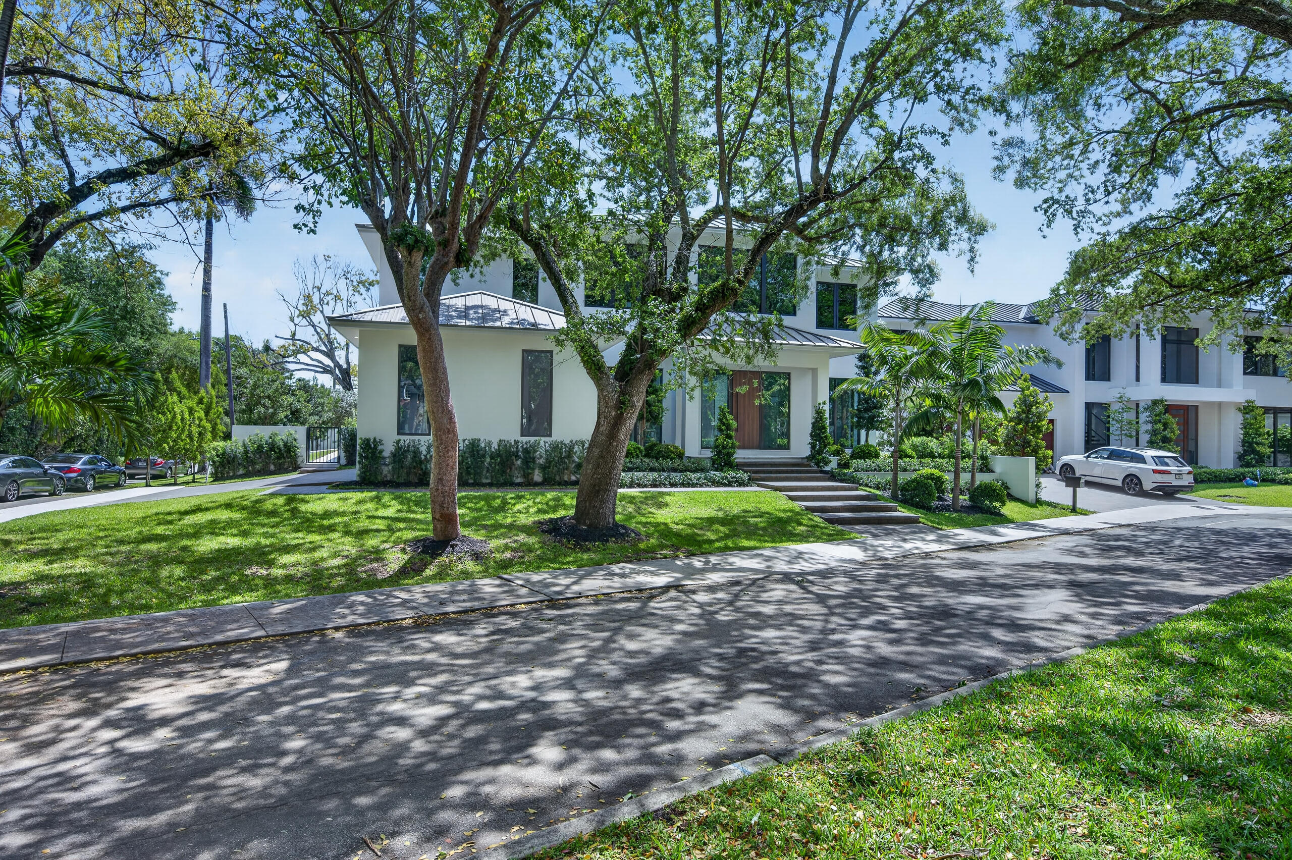 RIO VISTA ISLES - Residential