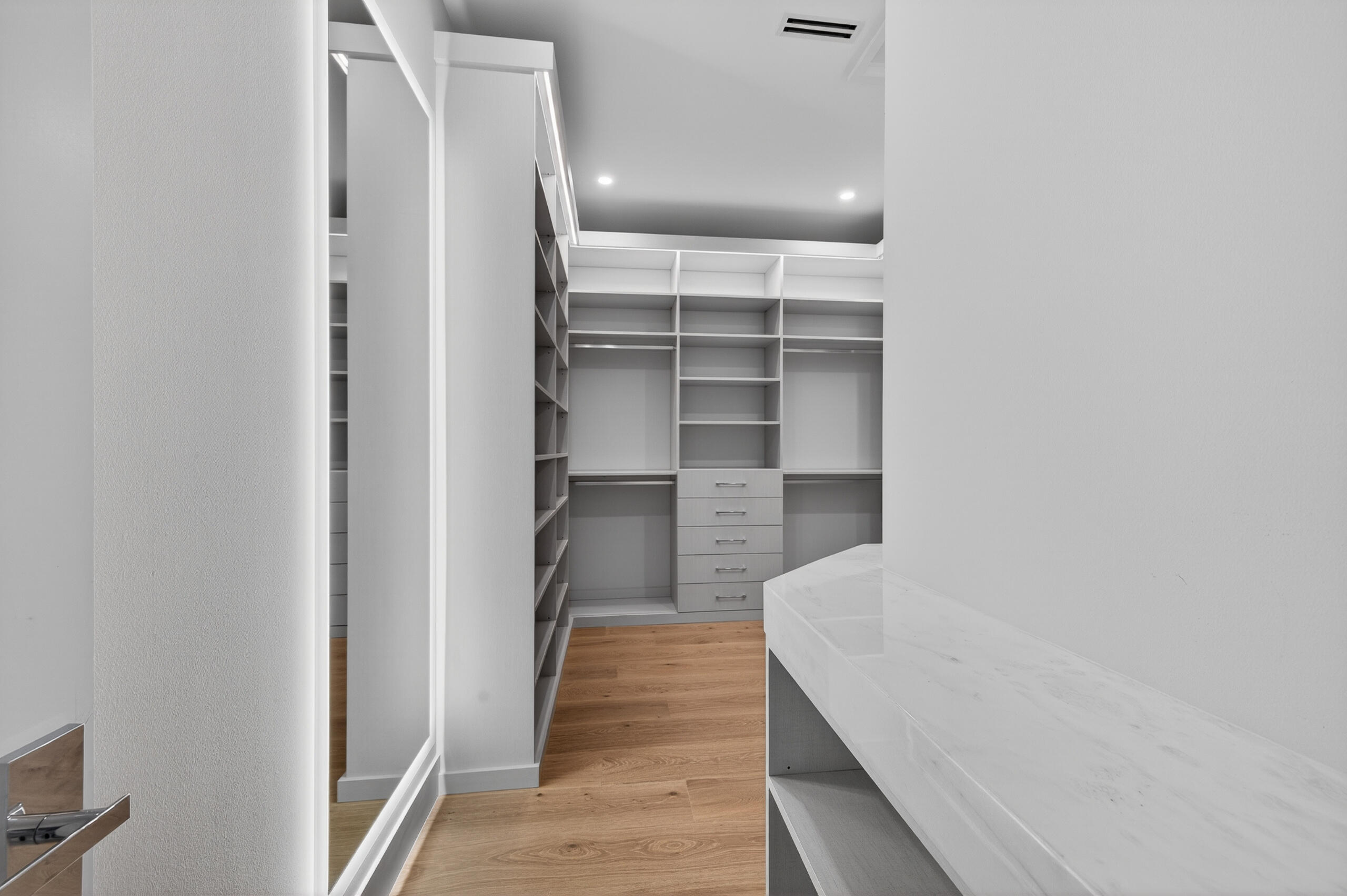 RIO VISTA ISLES - Residential