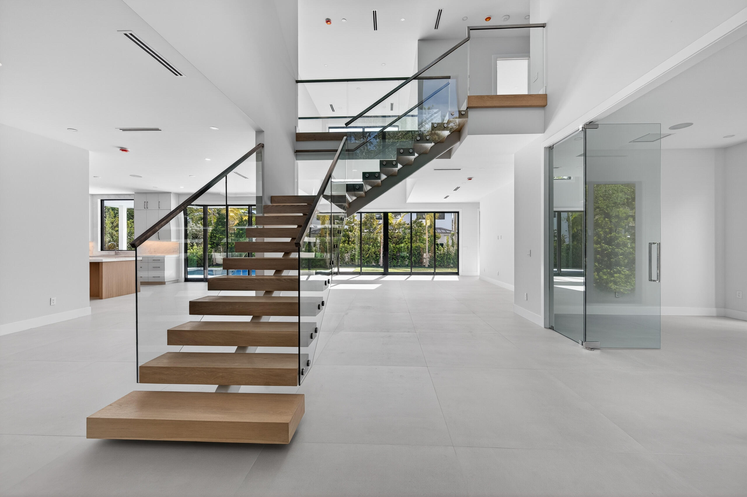 RIO VISTA ISLES - Residential