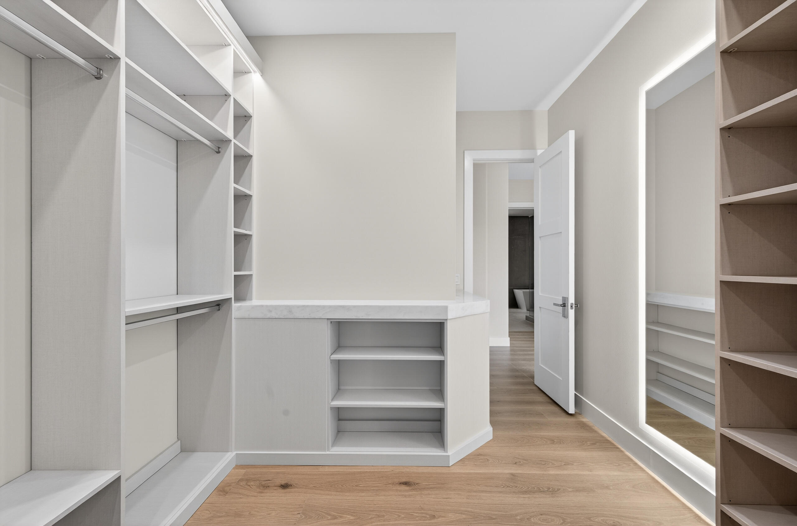 RIO VISTA ISLES - Residential