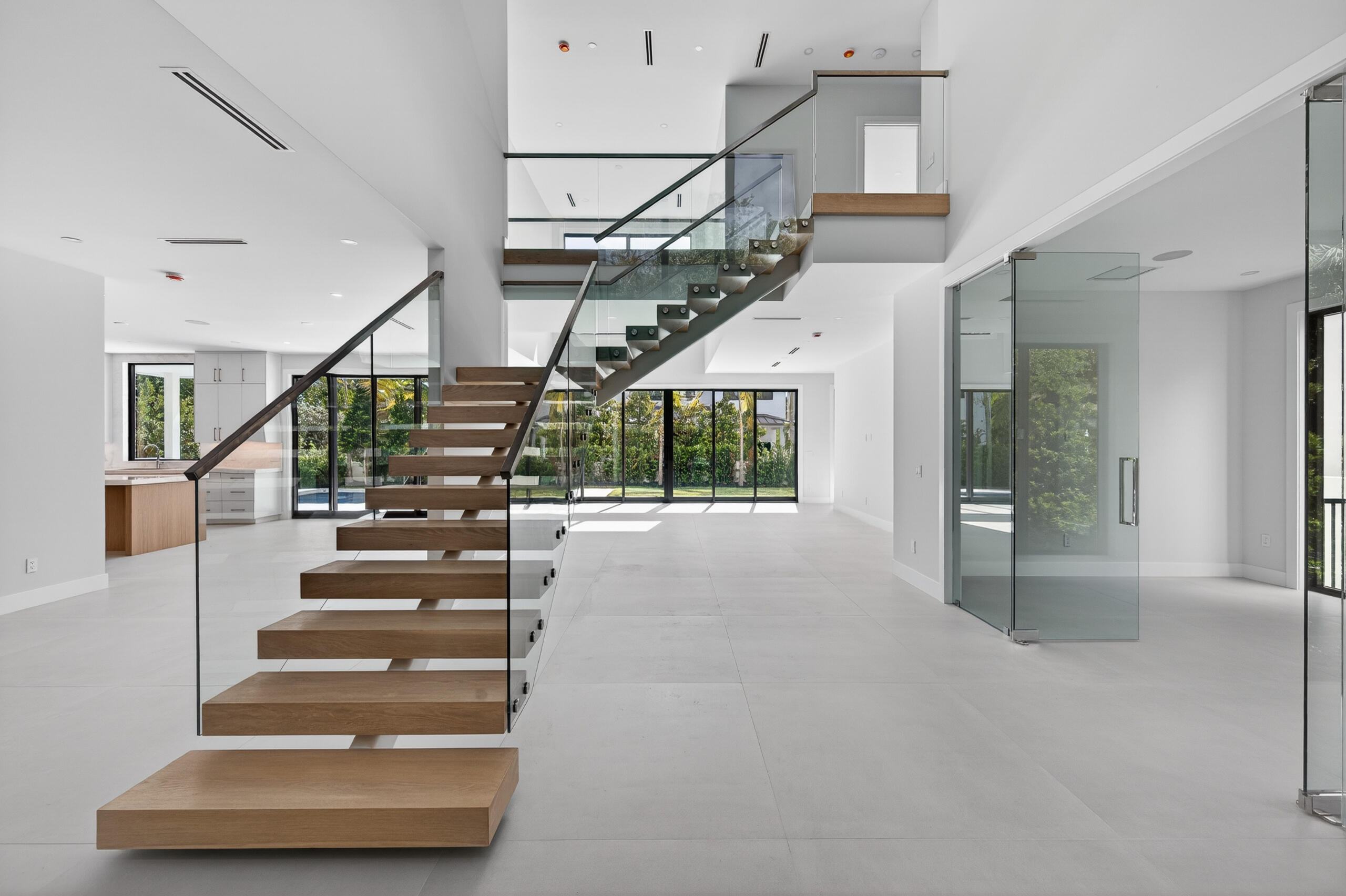 RIO VISTA ISLES - Residential