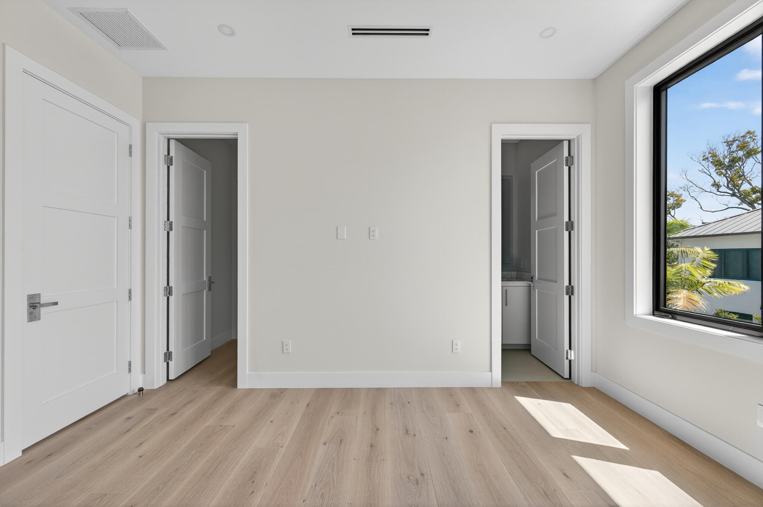 RIO VISTA ISLES - Residential