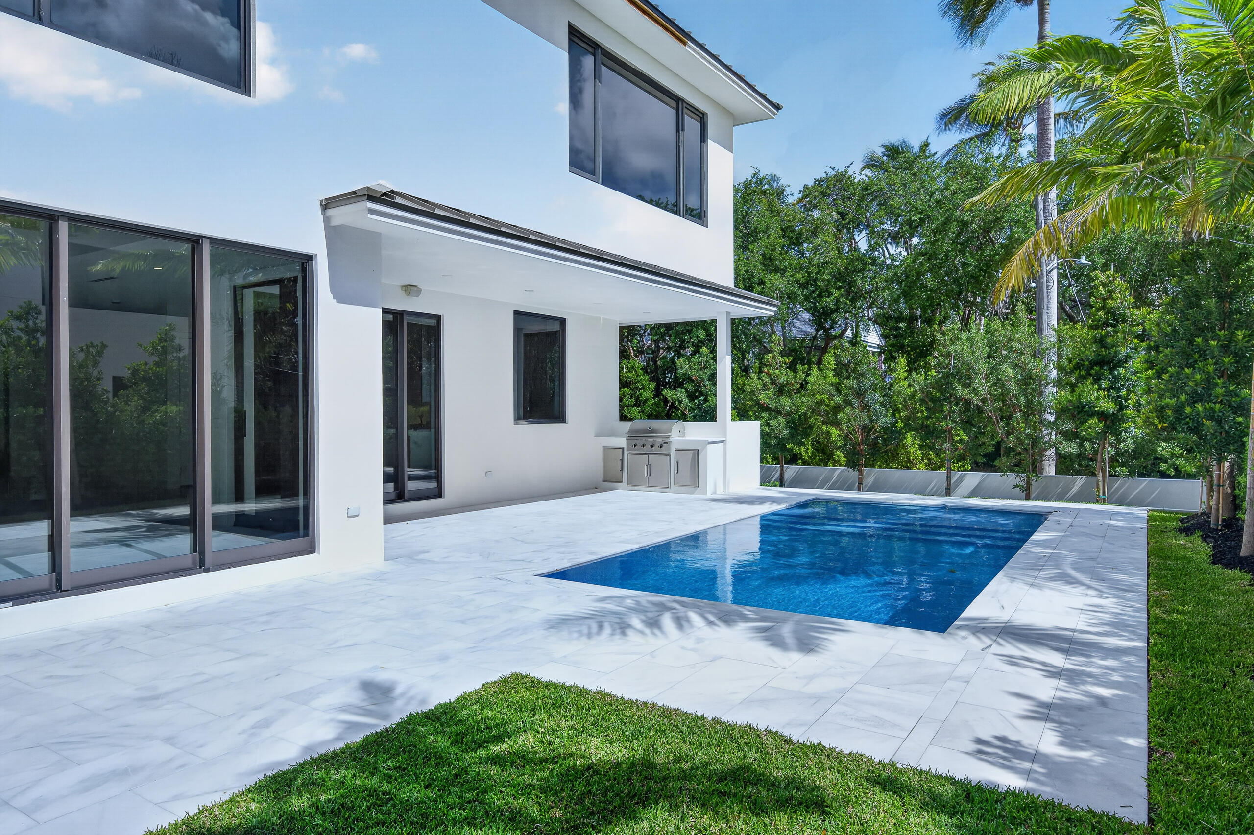 RIO VISTA ISLES - Residential