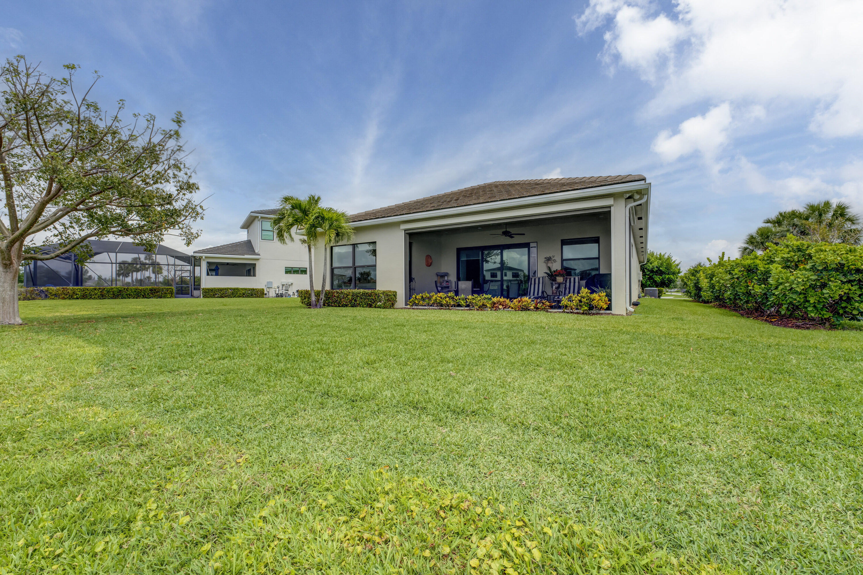 CRESSWIND PALM BEACH - Residential