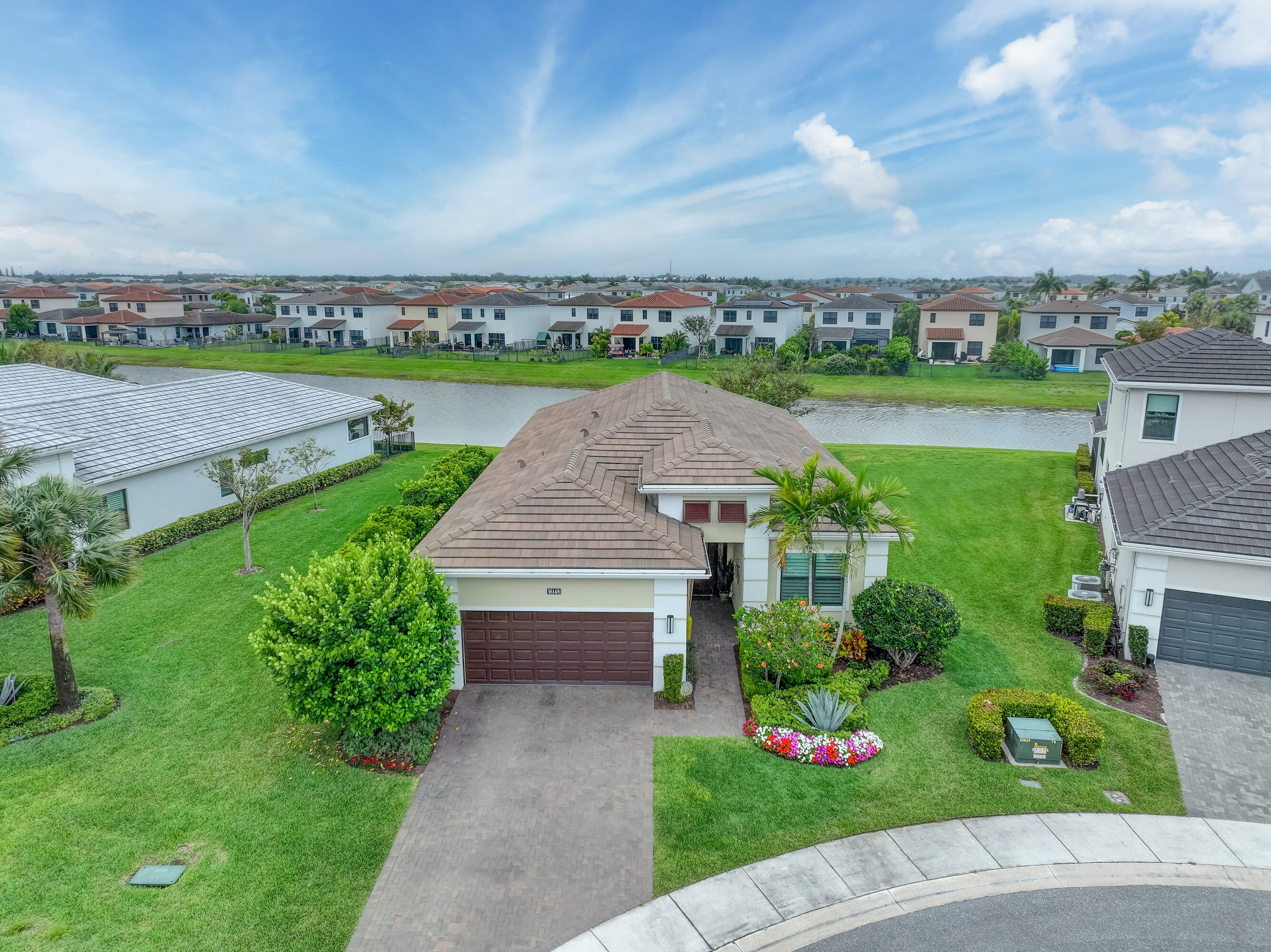 CRESSWIND PALM BEACH - Residential