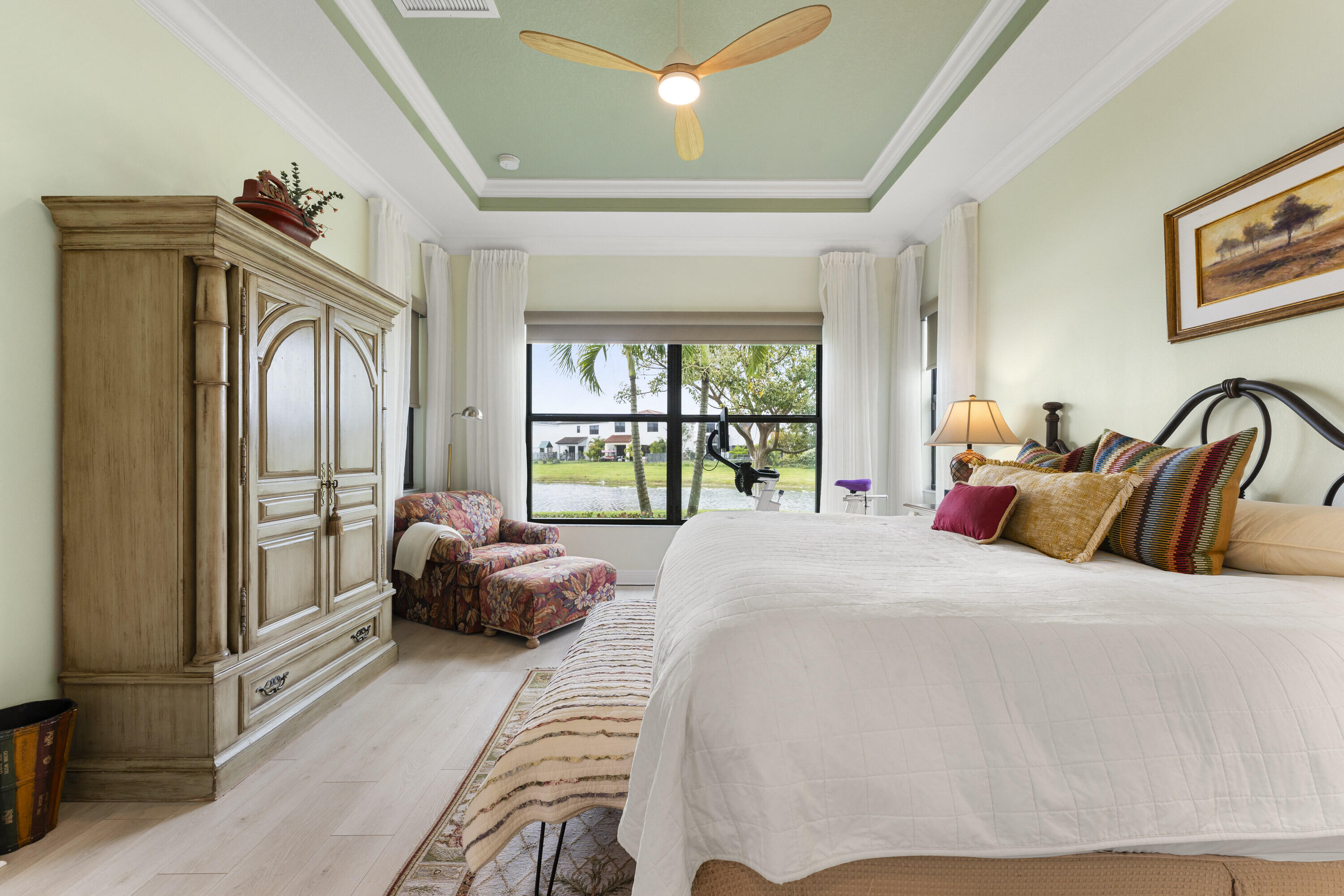 CRESSWIND PALM BEACH - Residential