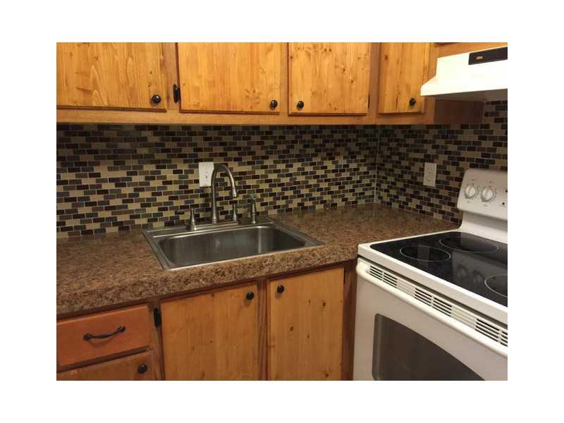 Georgian Court Apts - Residential