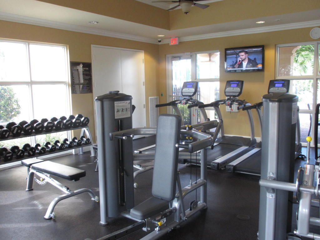 LOXAHATCHEE RESERVE NORTH - Residential Lease