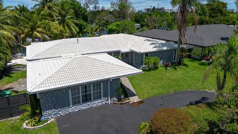 19885 NE 22nd Ave Miami FL 33180