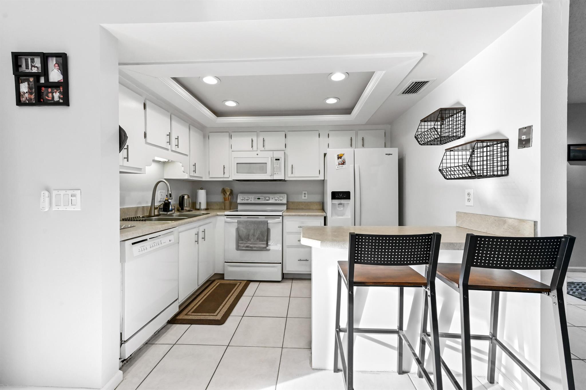 OAK TERRACE - Residential