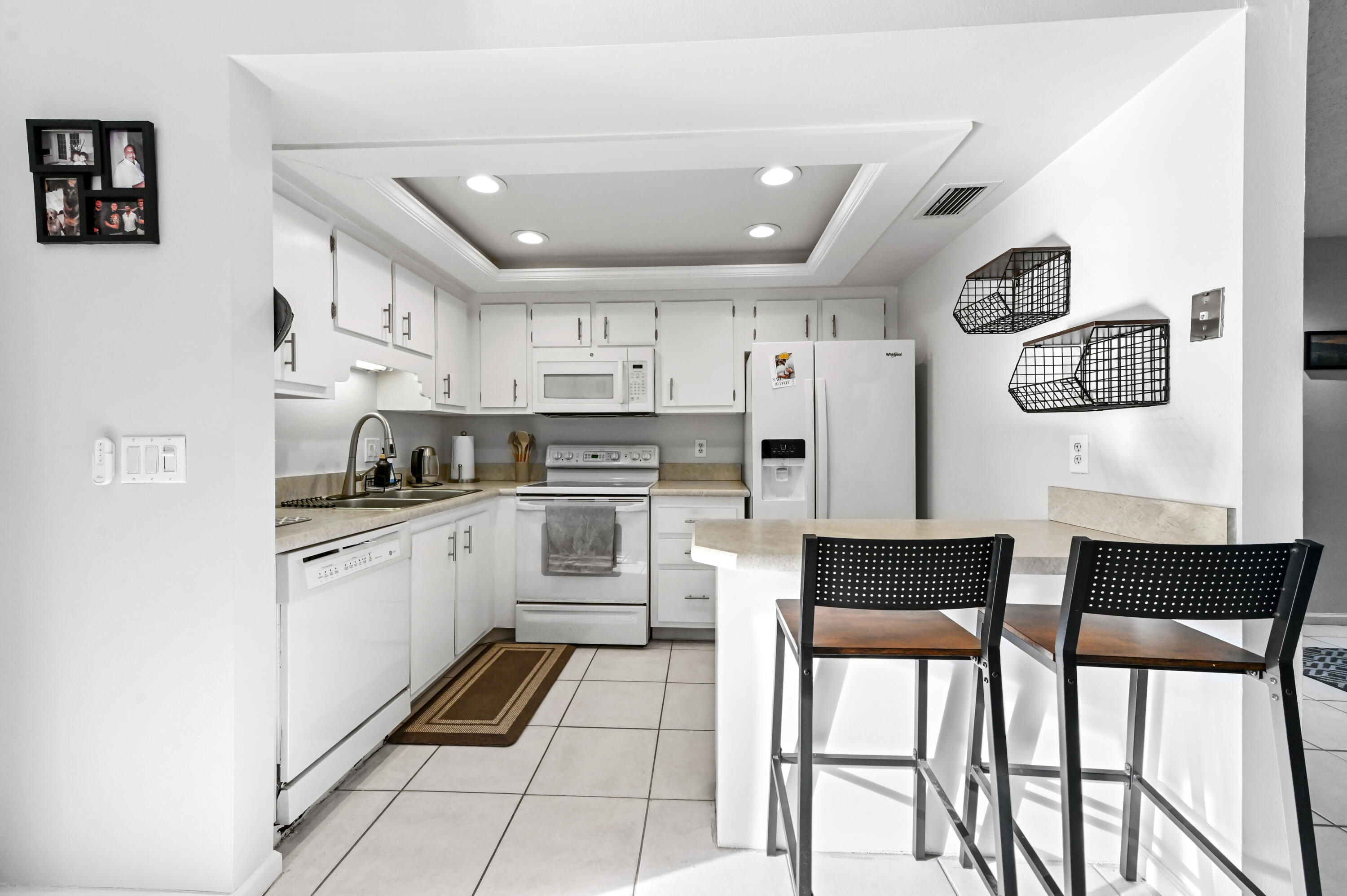 OAK TERRACE - Residential