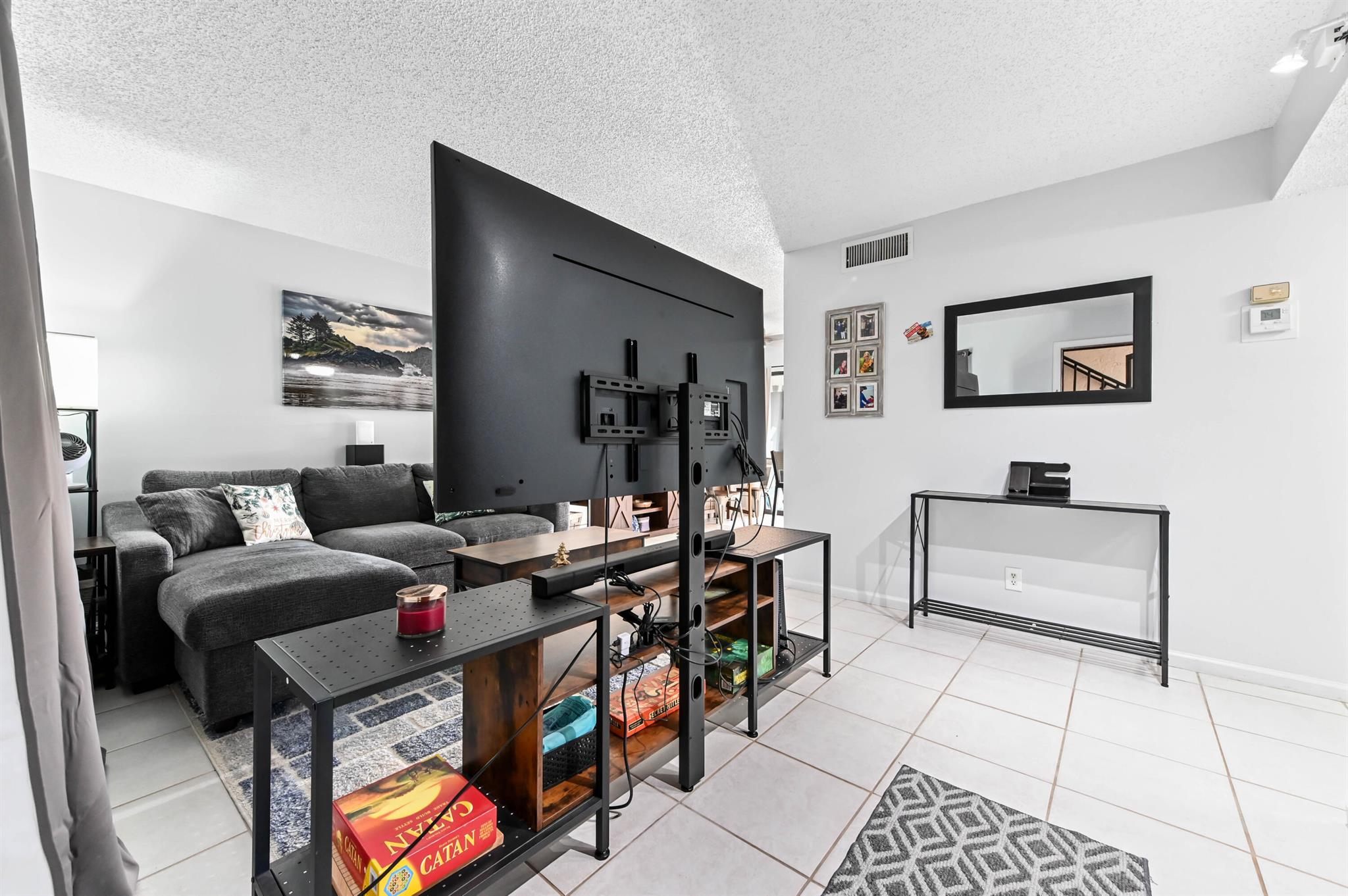 OAK TERRACE - Residential