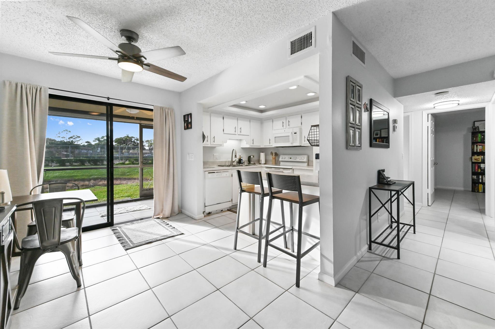 OAK TERRACE - Residential