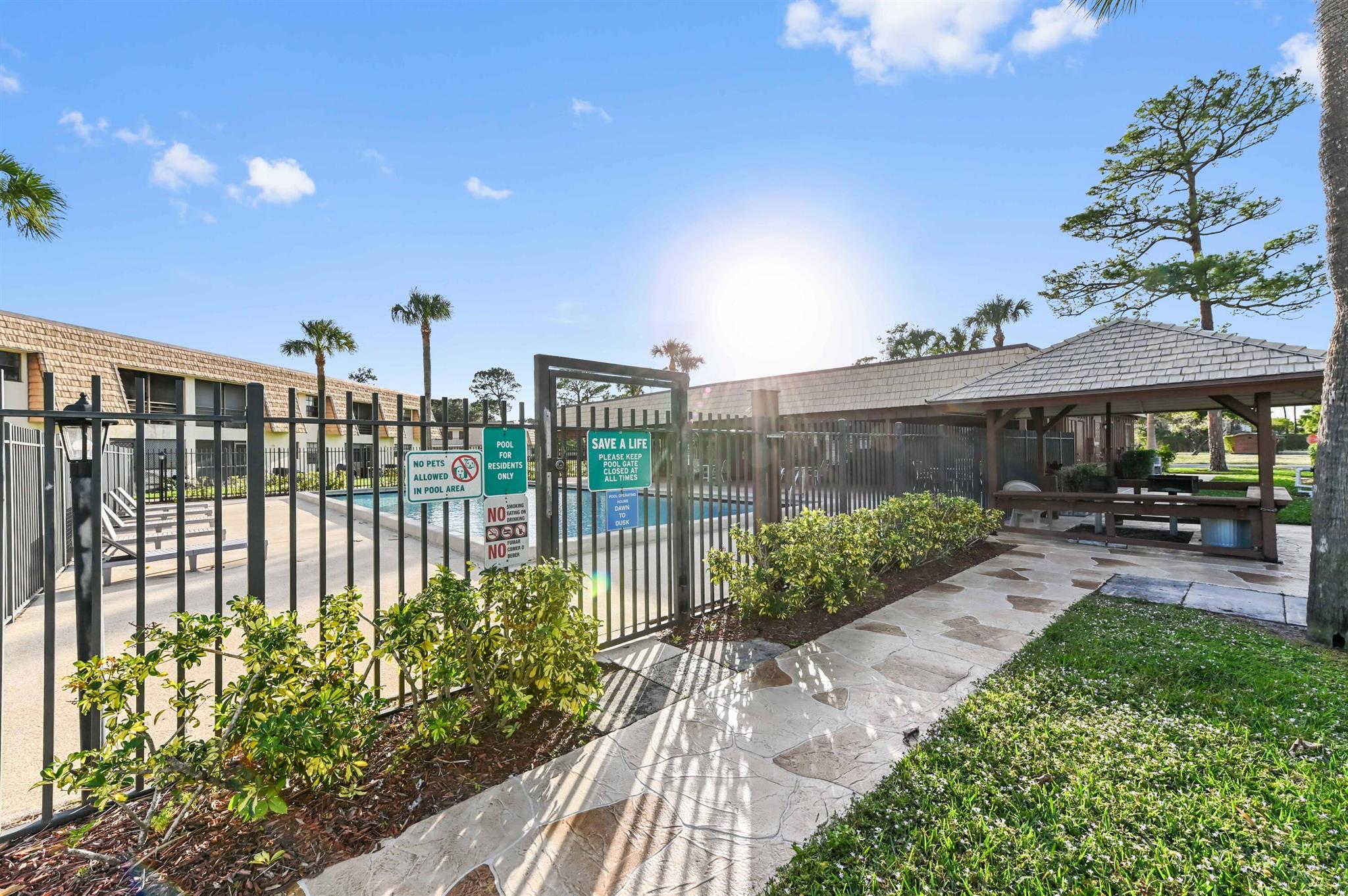 OAK TERRACE - Residential