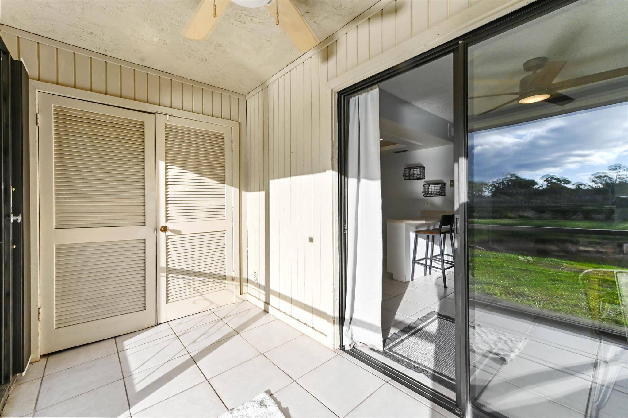 OAK TERRACE - Residential