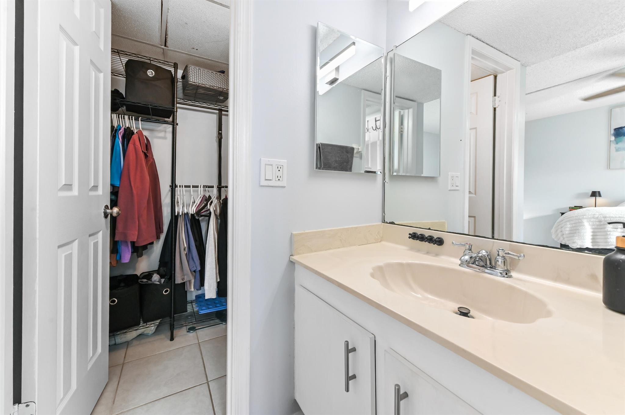 OAK TERRACE - Residential