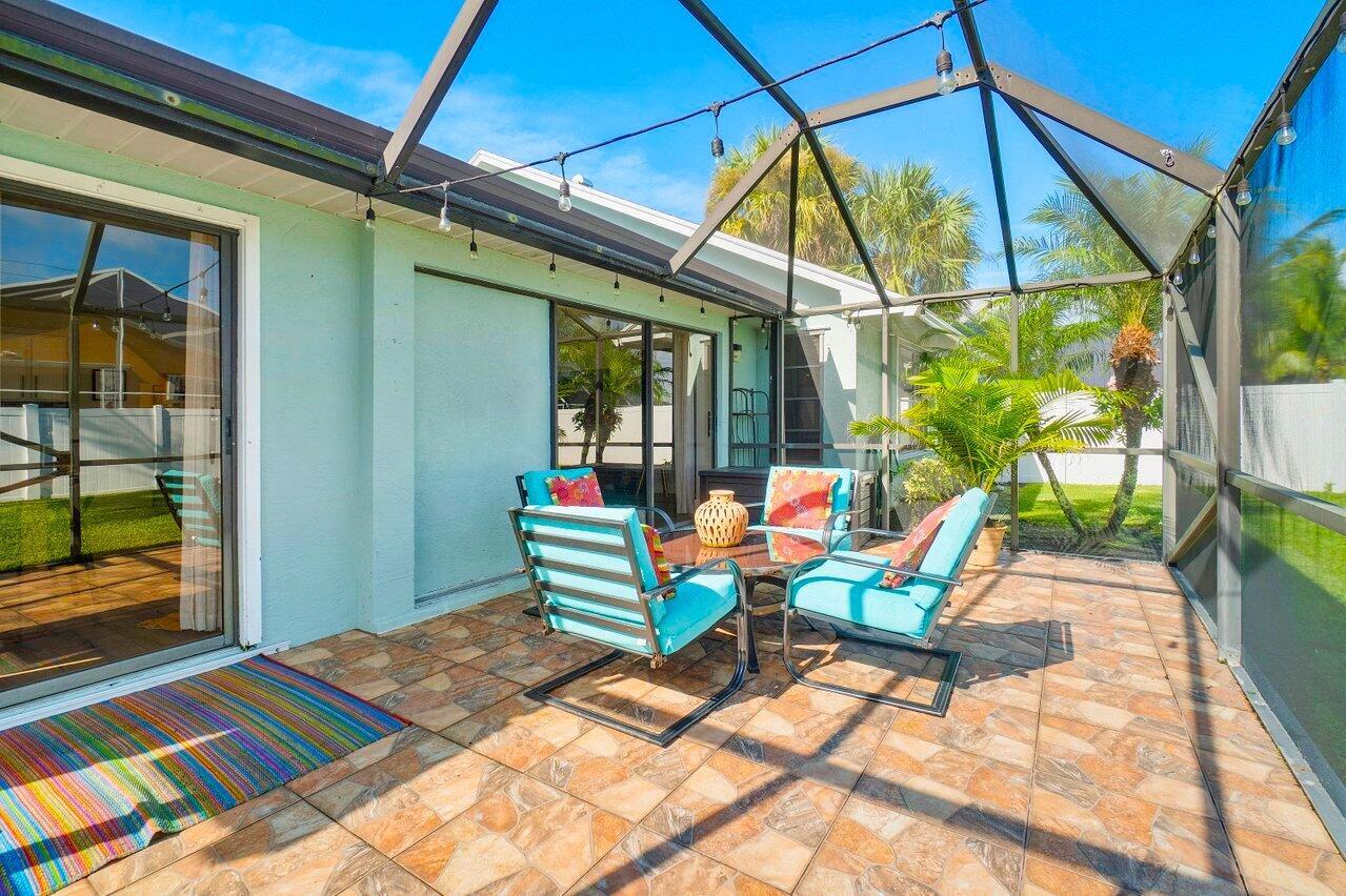 NORTH PALM BEACH HEIGHTS - Residential