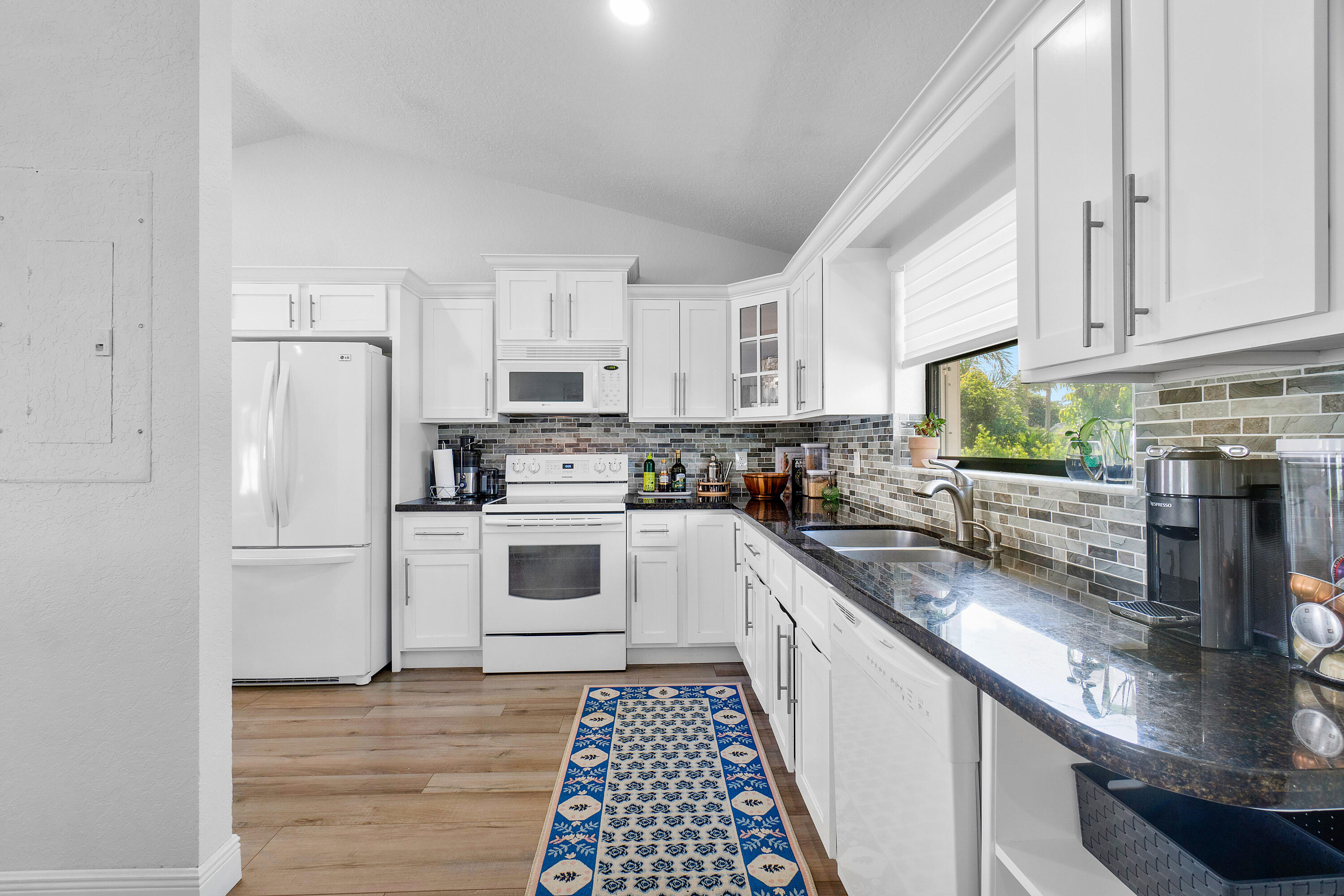 NORTH PALM BEACH HEIGHTS - Residential