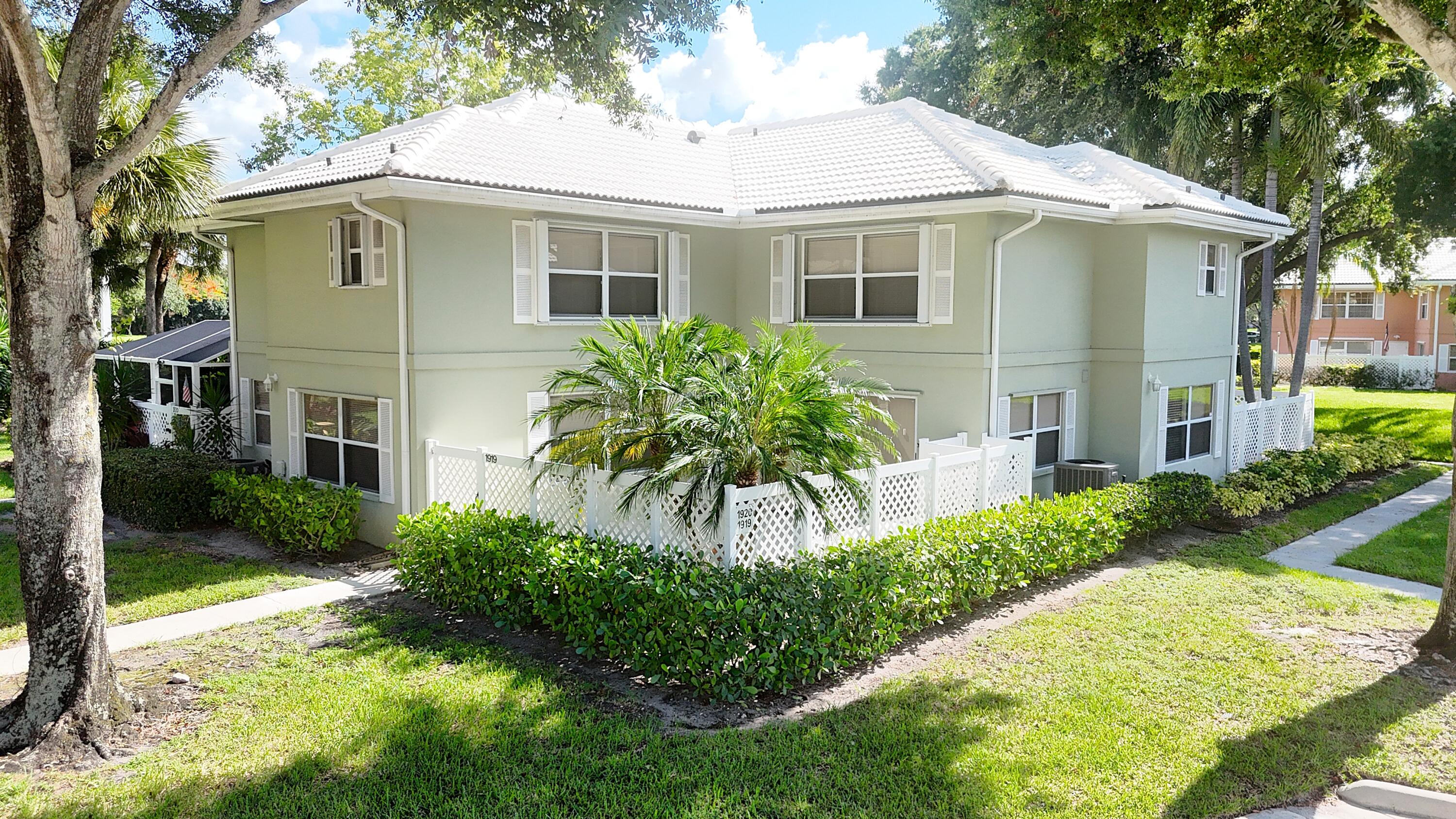 1919 Hartford Court