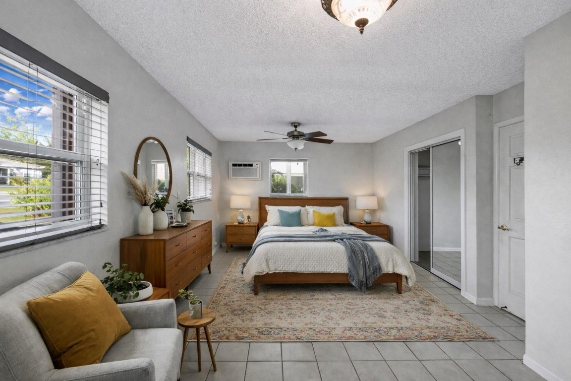 Lyons Park 33-28 B - Residential