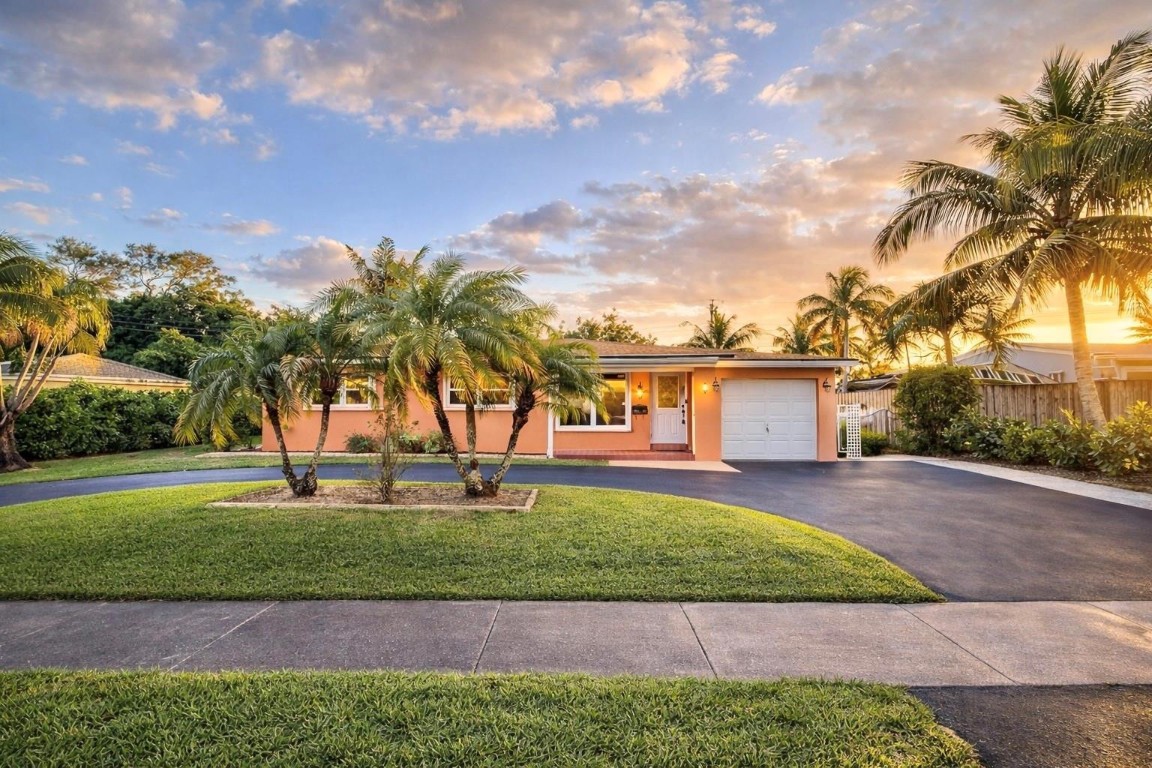 Lyons Park 33-28 B - Residential