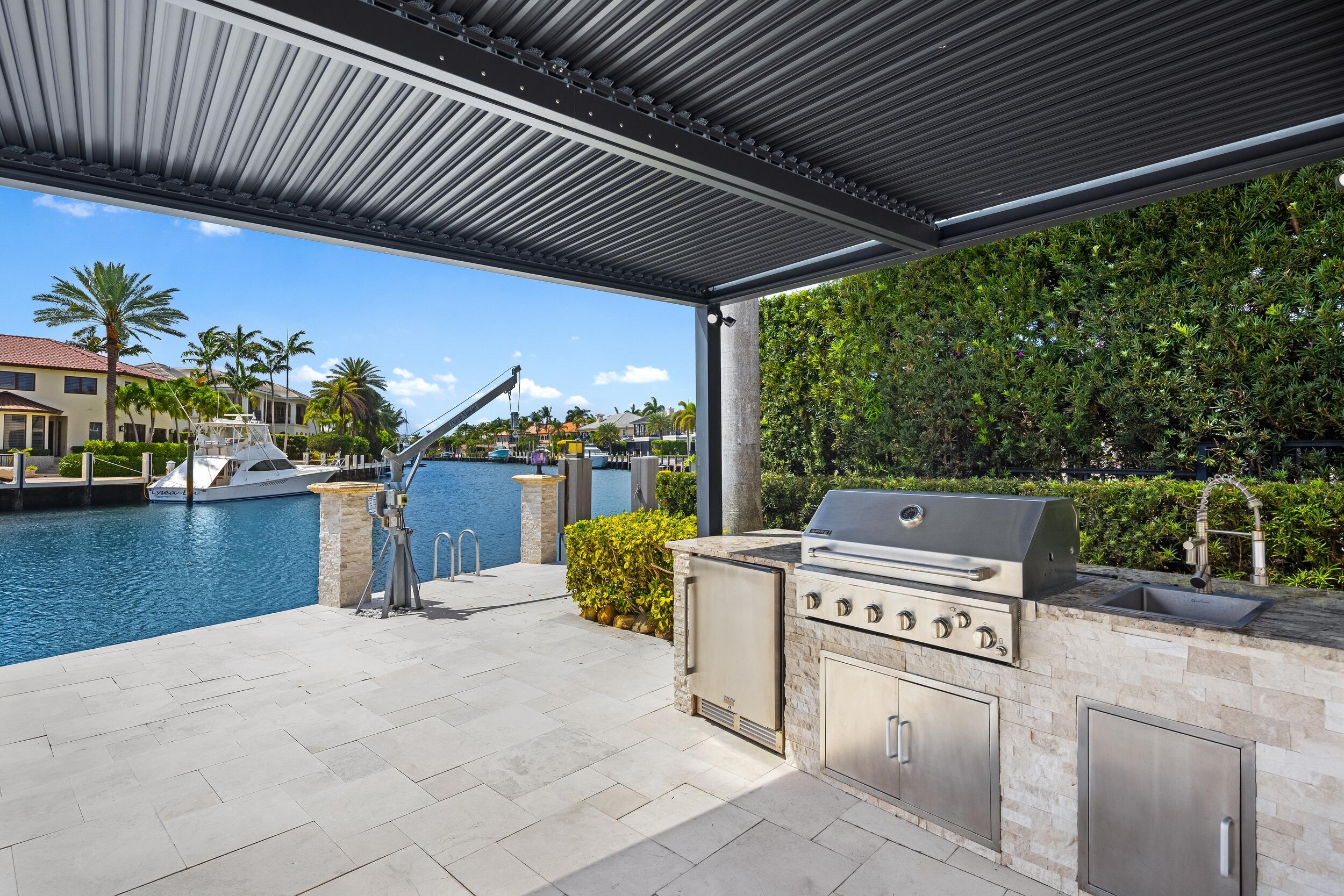 LIGHTHOUSE POINT 6TH SEC - Residential