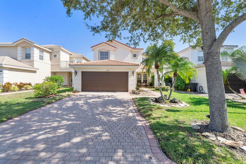 Photo of 8936 Chestnut Ridge Way, Boynton Beach, FL 33473 (MLS # R10993807)