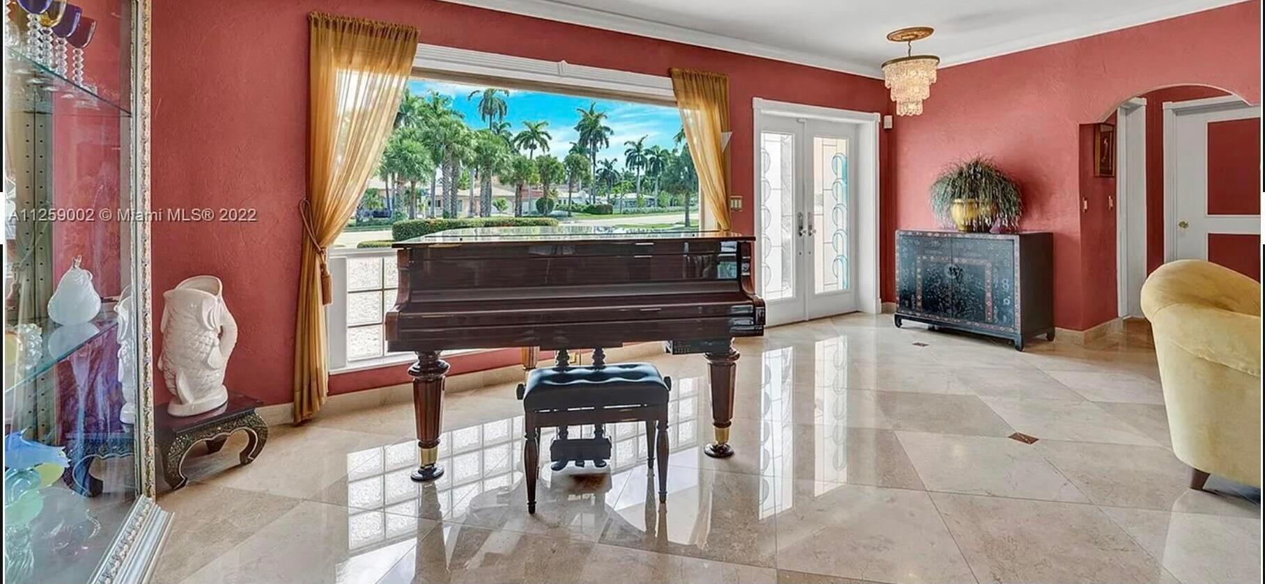 HOLLYWOOD LAKES SECTION - Residential Lease