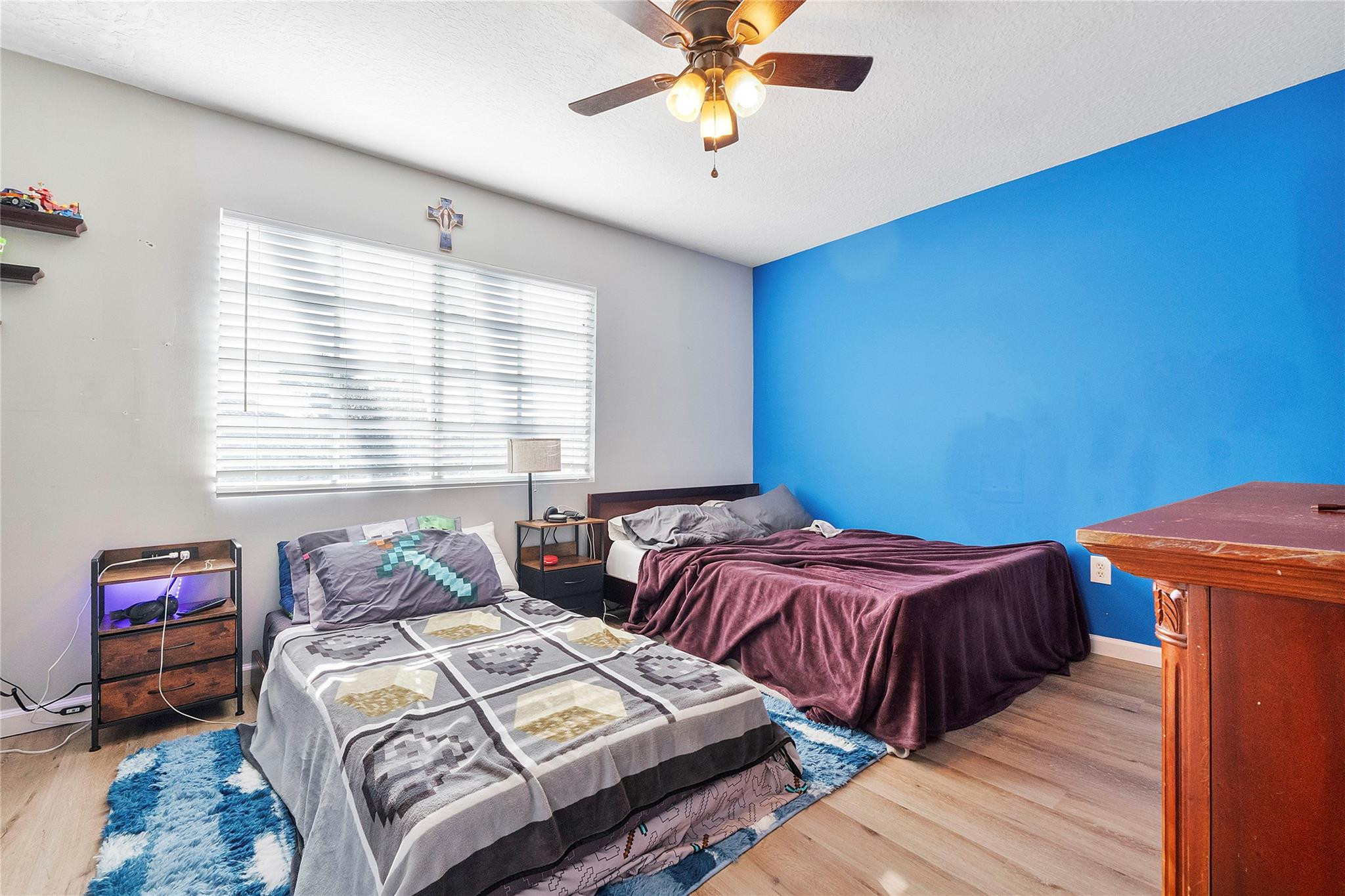 VICTORIA ISLES - Residential