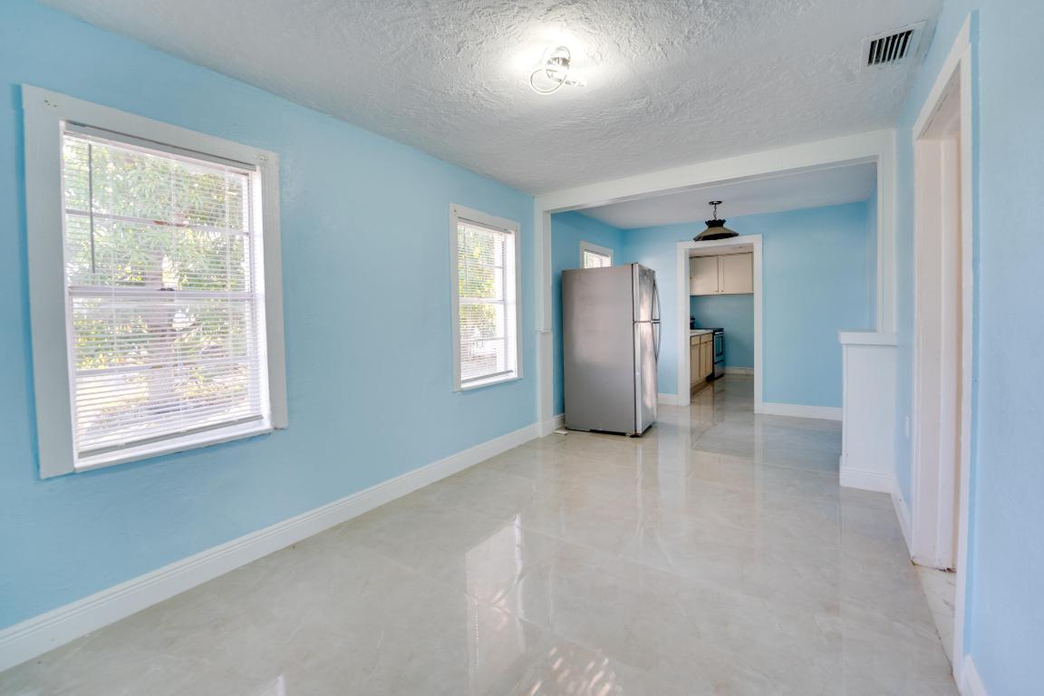 PARKVIEW HEIGHTS - Residential Lease