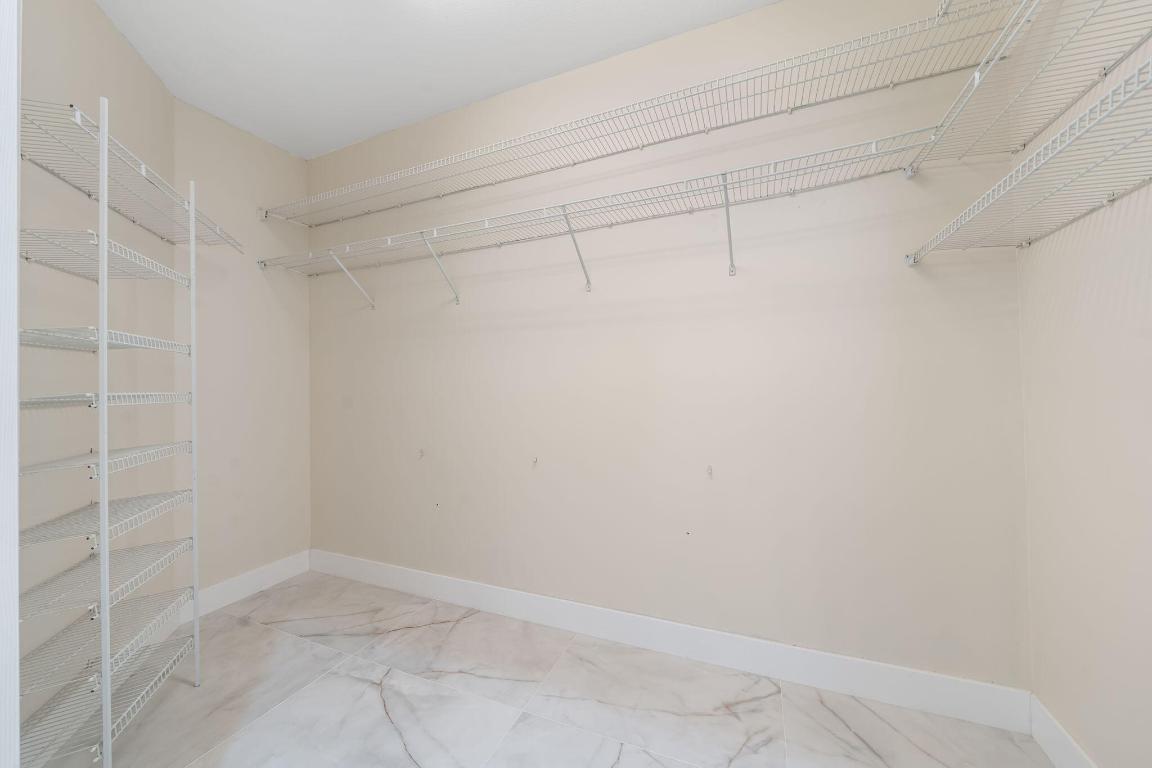 BANYANS OF ARVIDA COUNTRY CLUB - Residential