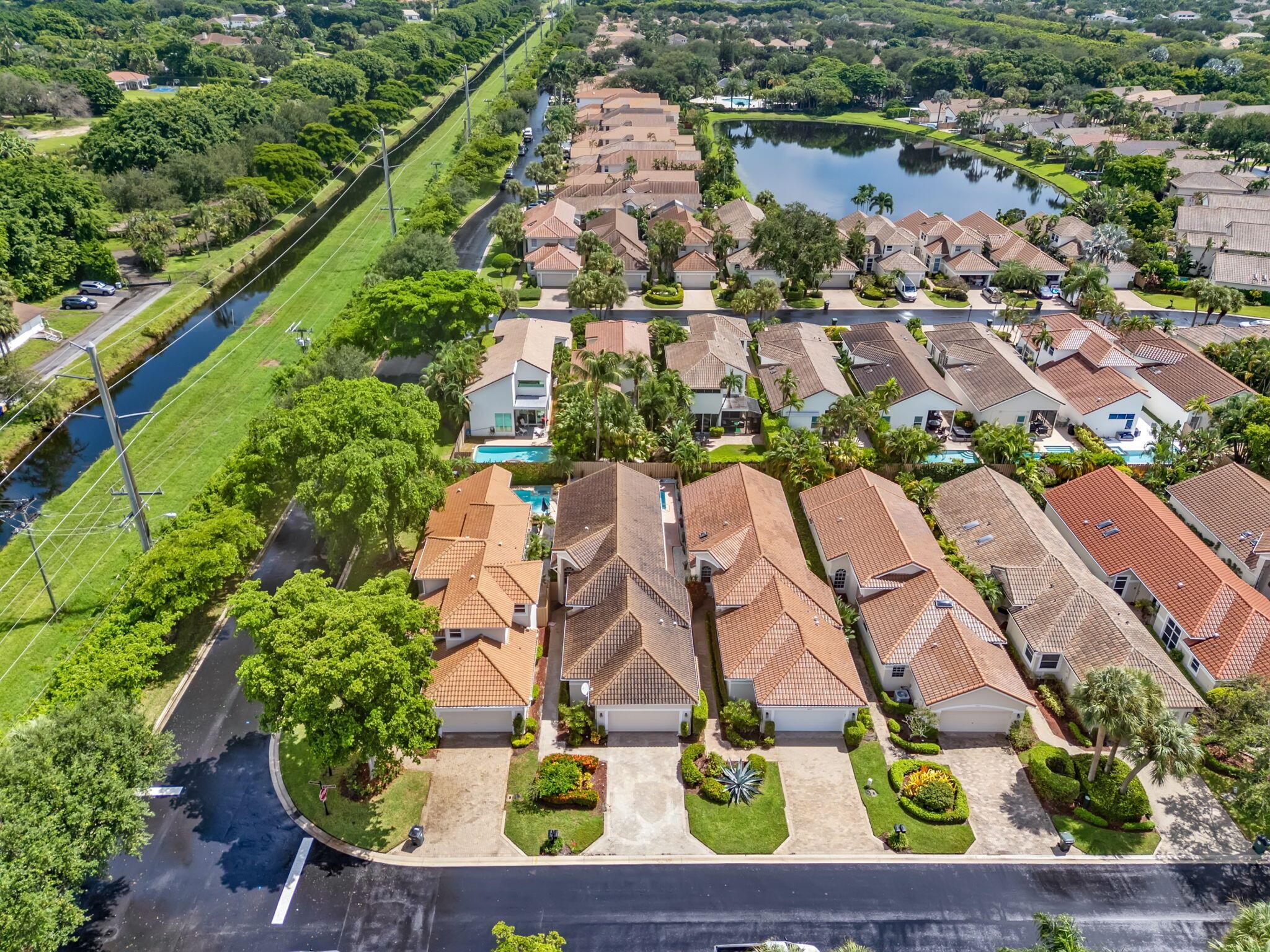 BANYANS OF ARVIDA COUNTRY - Residential