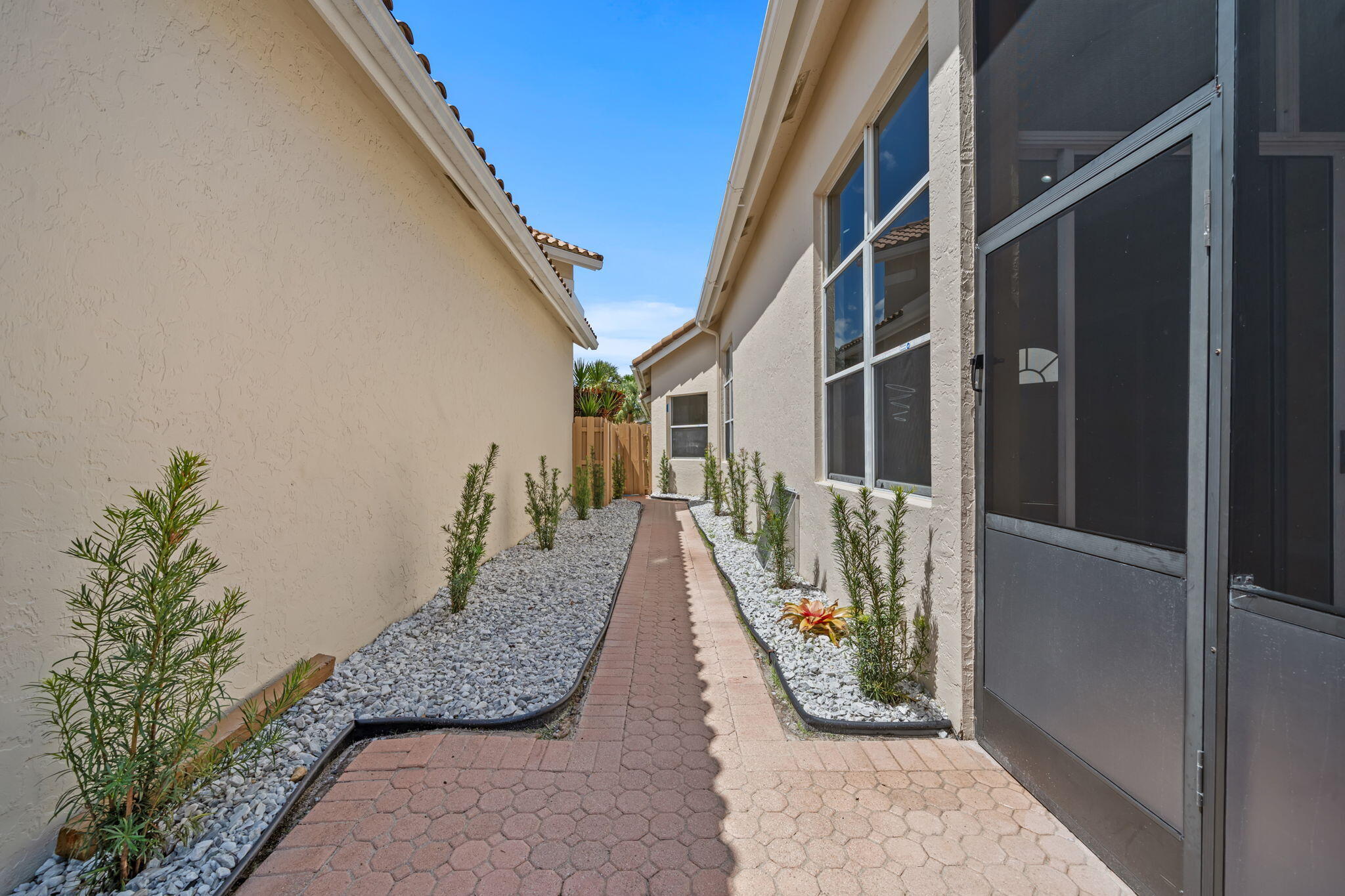 BANYANS OF ARVIDA COUNTRY - Residential