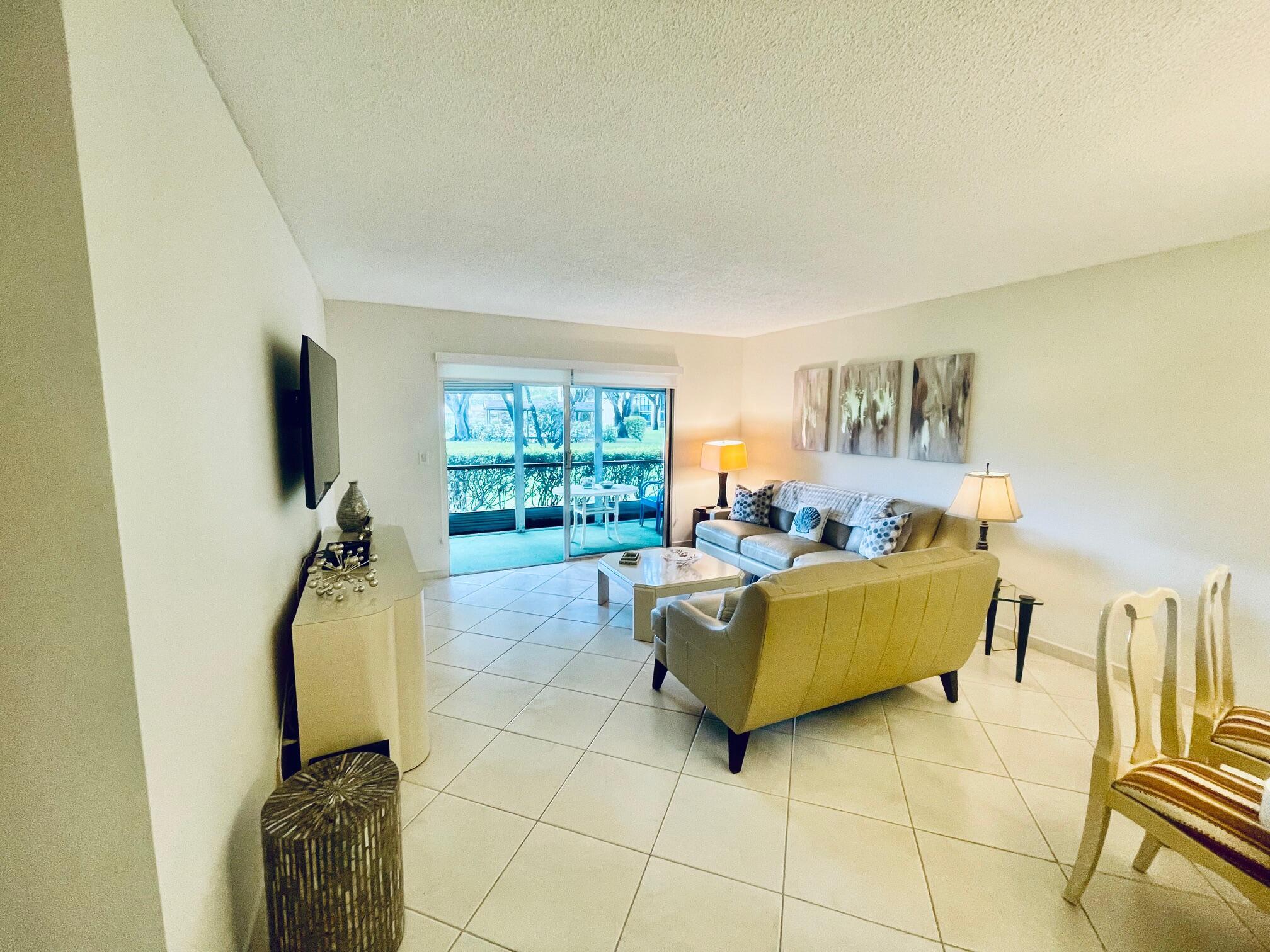 HUNTINGTON LAKES SEC THREE CONDOS - Residential Lease