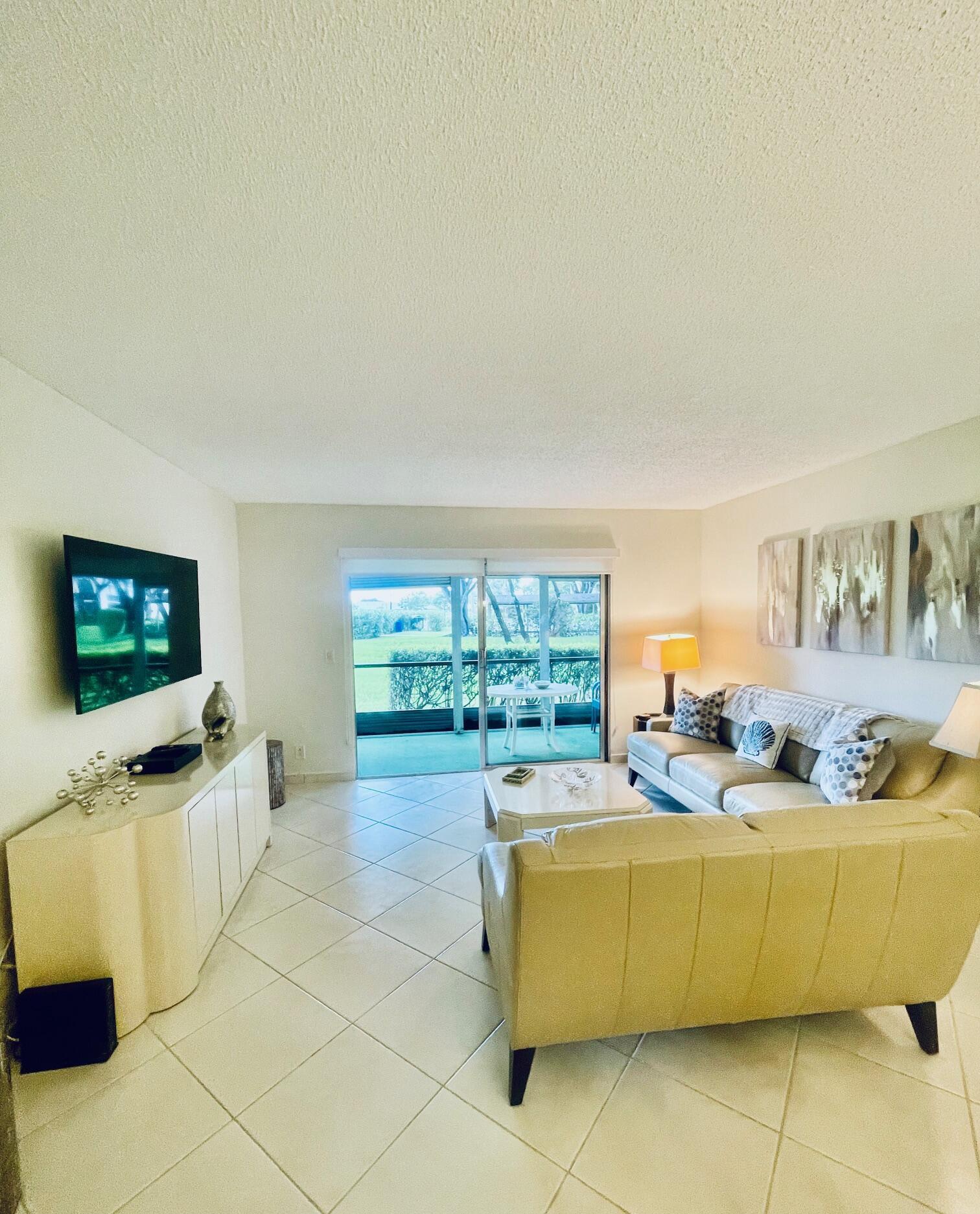 HUNTINGTON LAKES SEC THREE CONDOS - Residential Lease