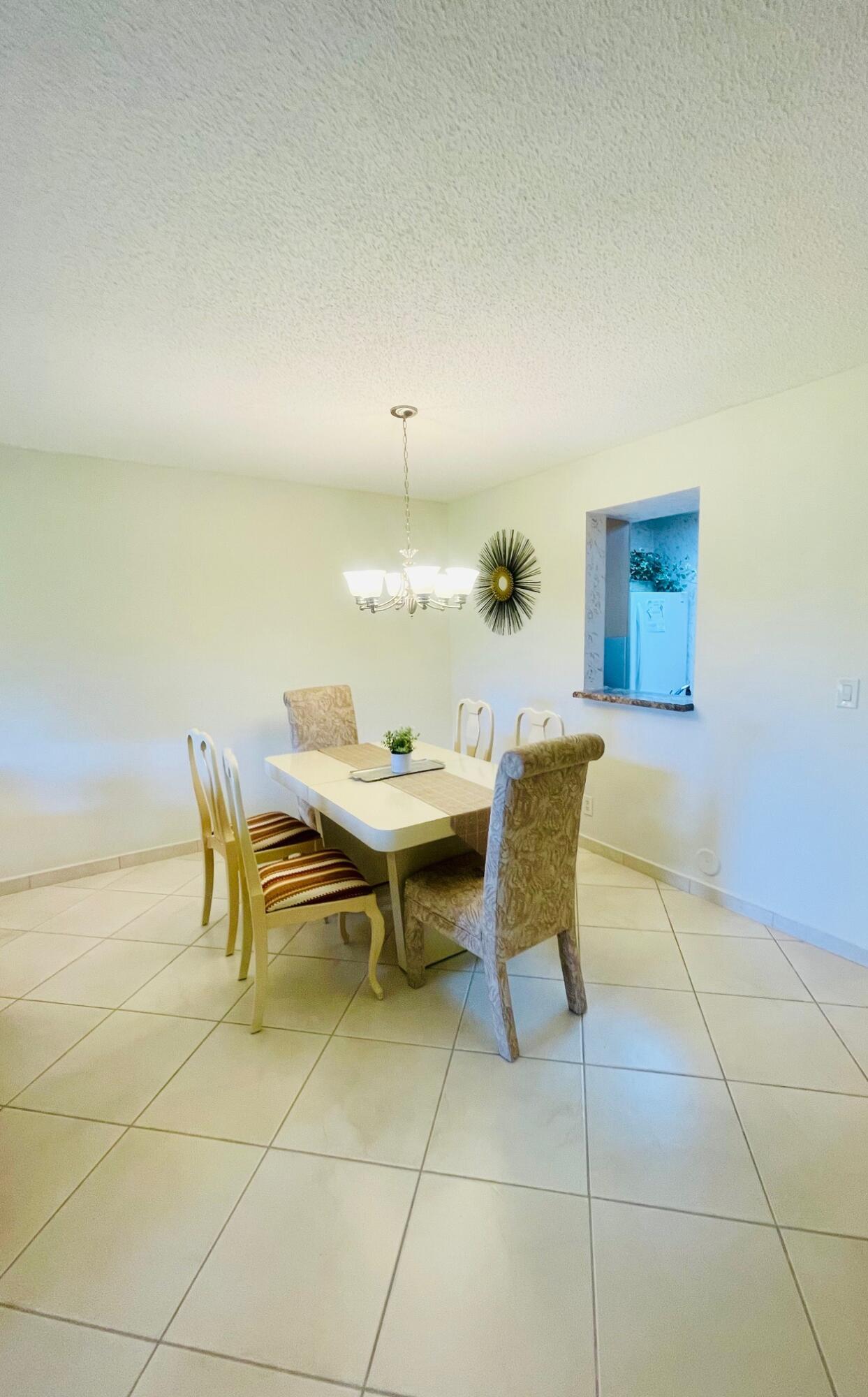 HUNTINGTON LAKES SEC THREE CONDOS - Residential Lease