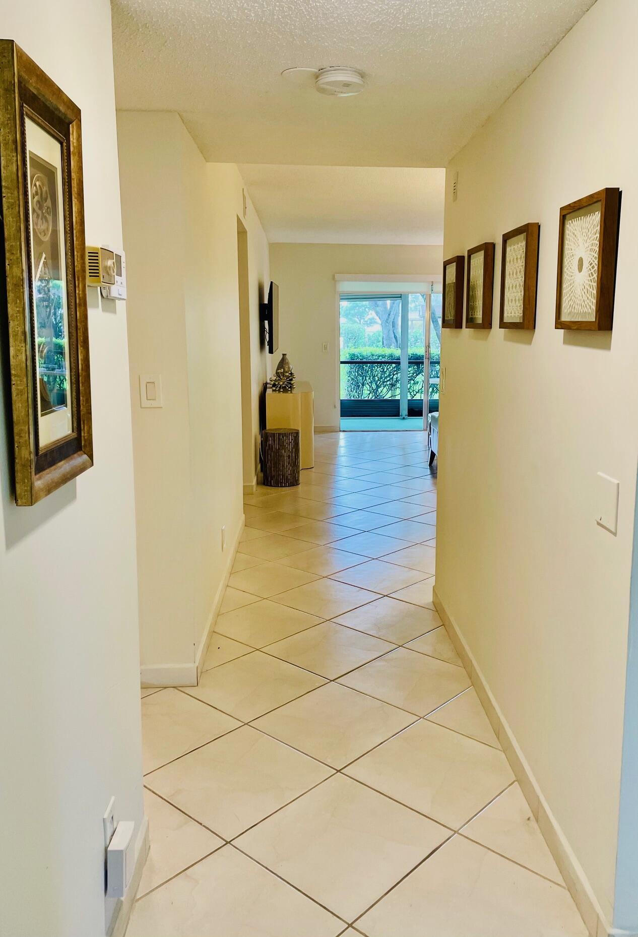 HUNTINGTON LAKES SEC THREE CONDOS - Residential Lease