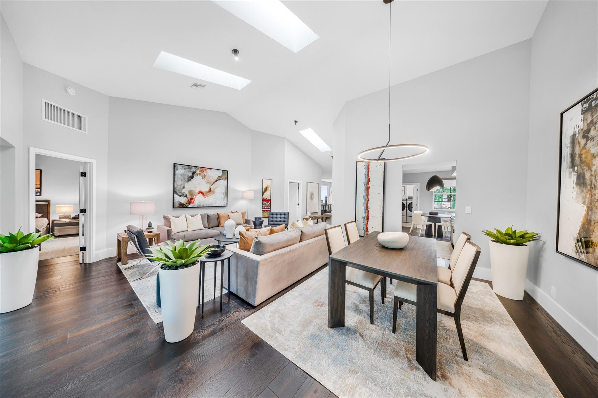 MISTY OAKS CONDOMINIUM - Residential