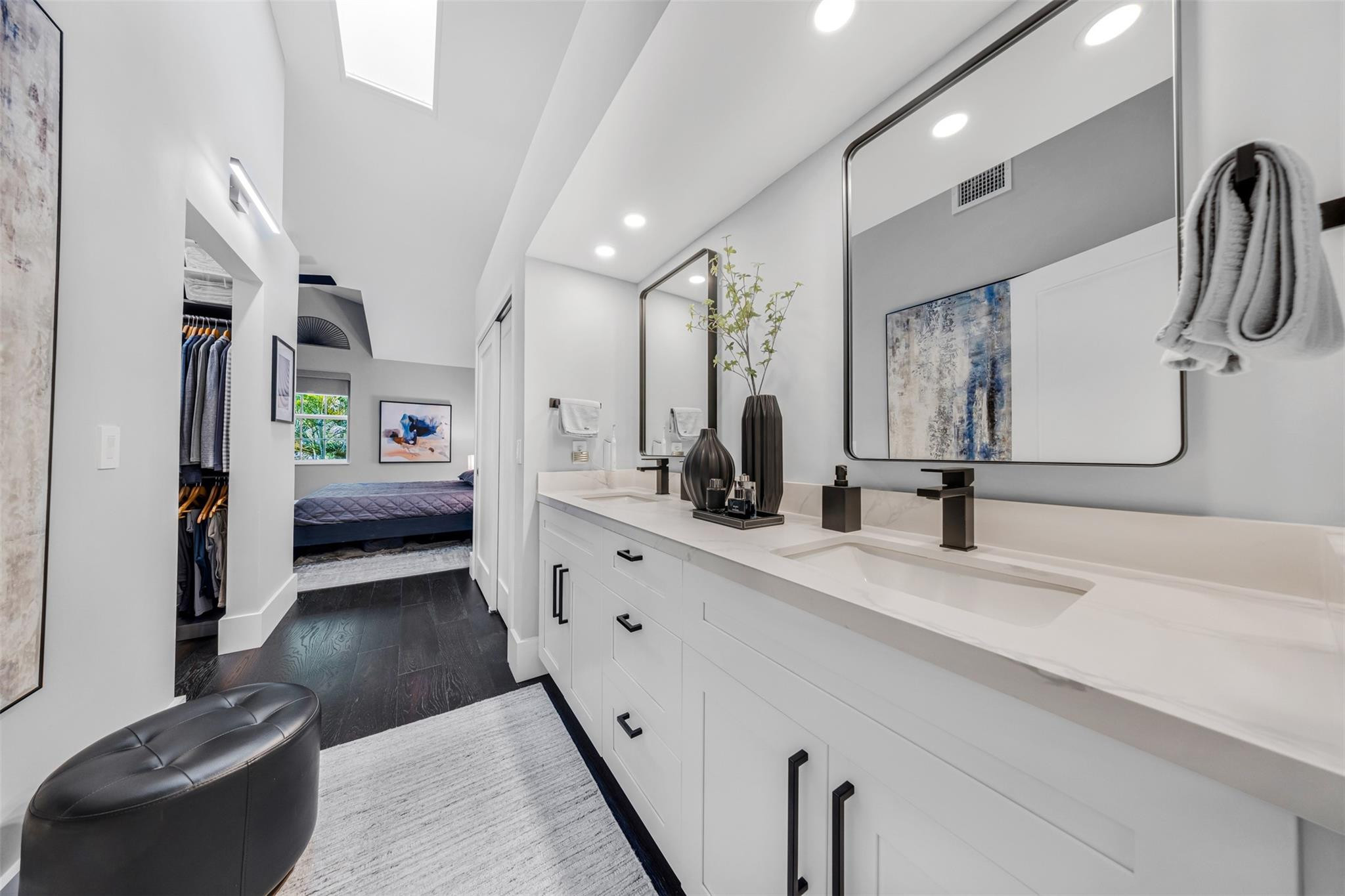 MISTY OAKS CONDOMINIUM - Residential