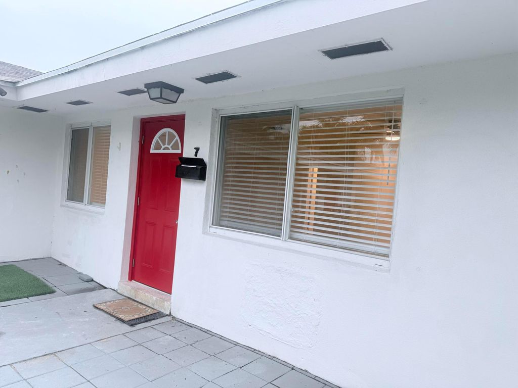 Photo of 626 Prosperity Farms Rd #7, North Palm Beach, FL 33408 (MLS # R11159648)