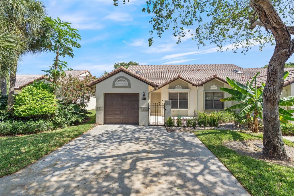 Photo of 441 Ashwood Place, Boca Raton, FL 33431 (MLS # R11098298)