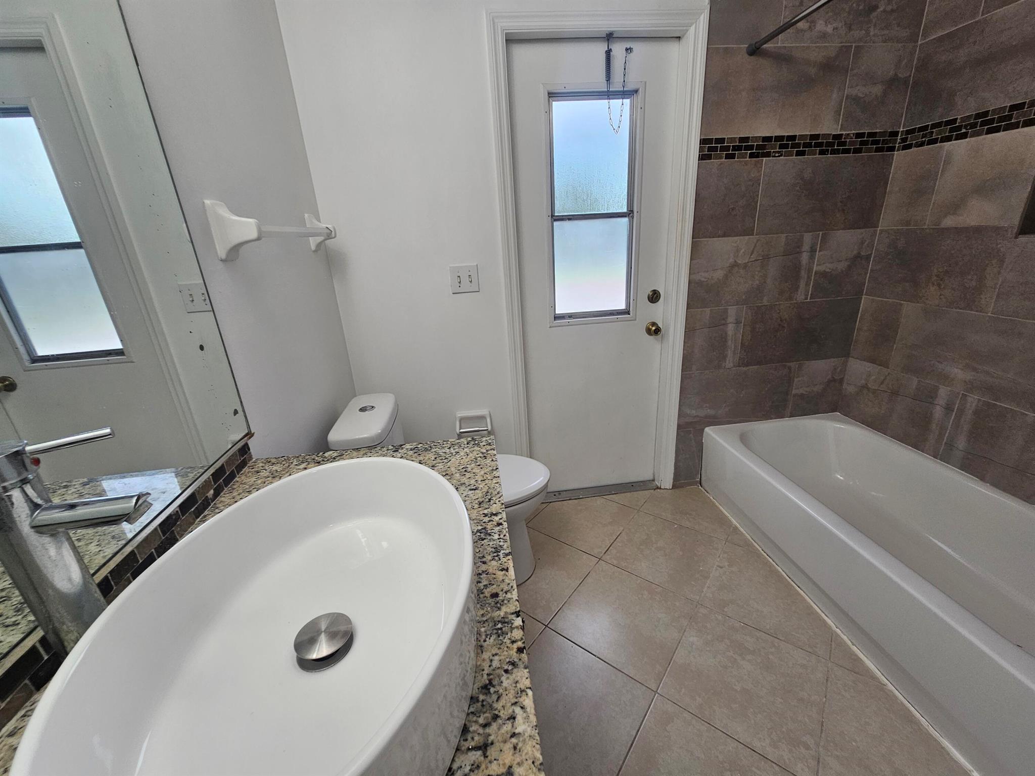 PORT ST LUCIE SECTION 39 - Residential Lease