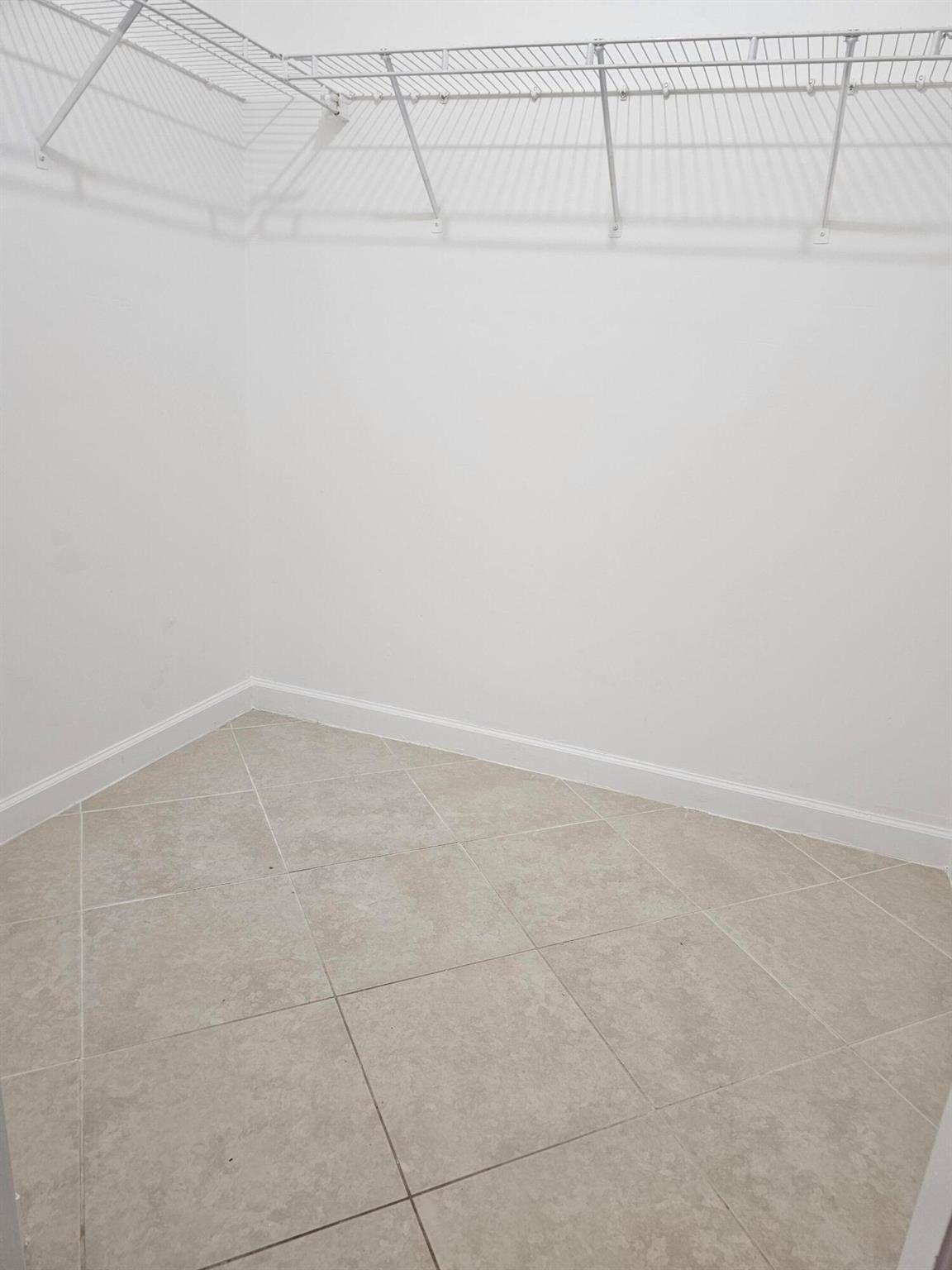 PORT ST LUCIE SECTION 39 - Residential Lease