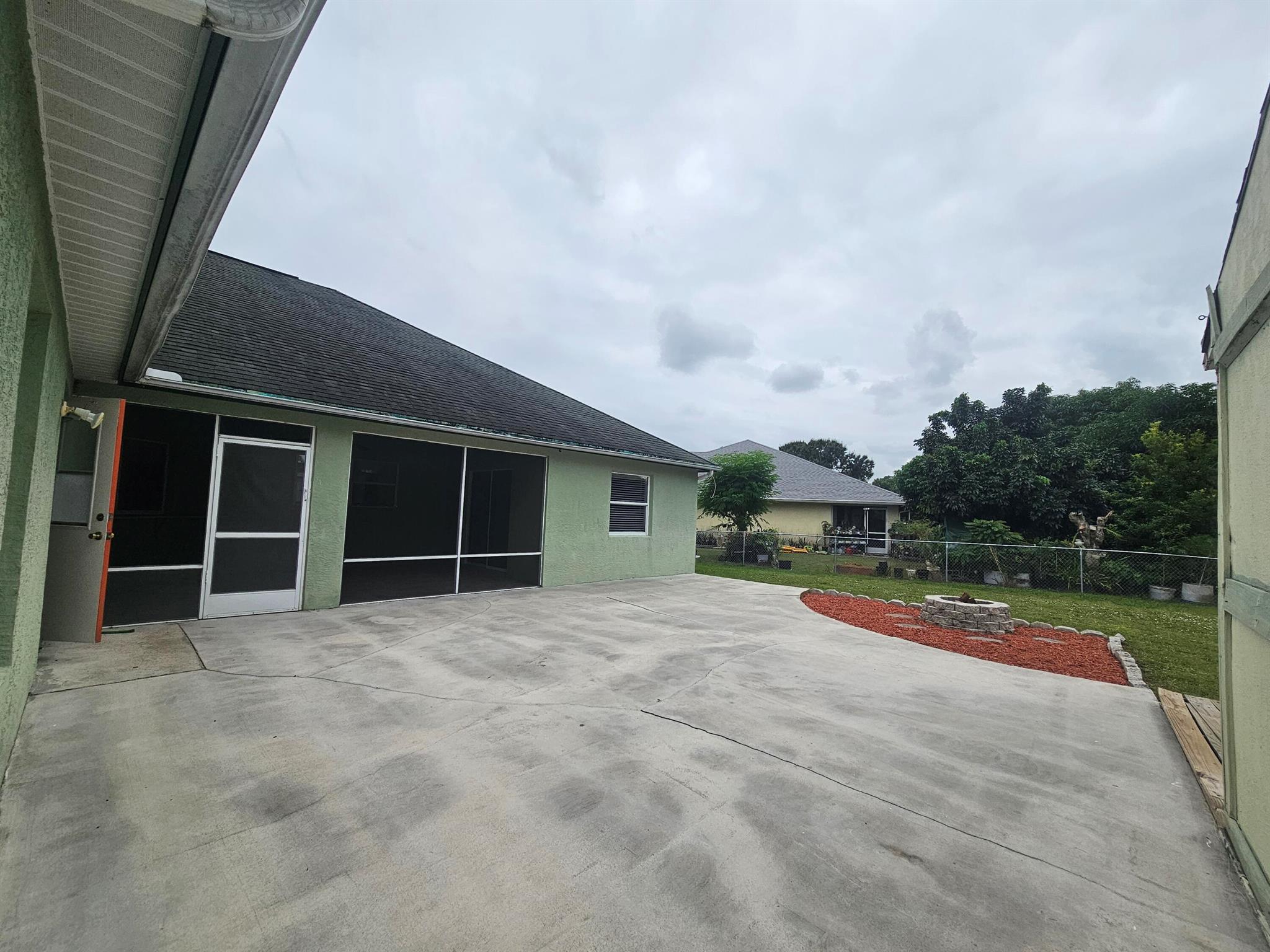 PORT ST LUCIE SECTION 39 - Residential Lease