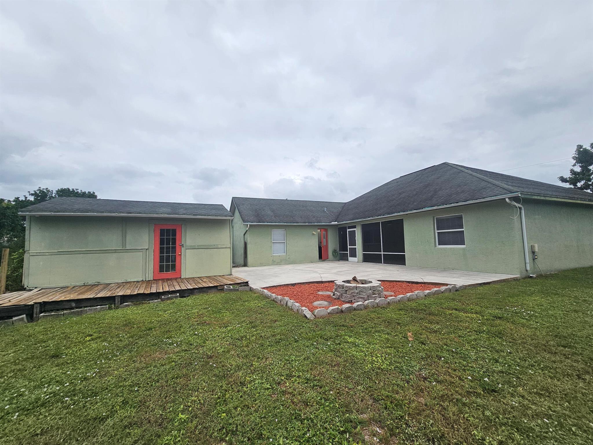 PORT ST LUCIE SECTION 39 - Residential Lease