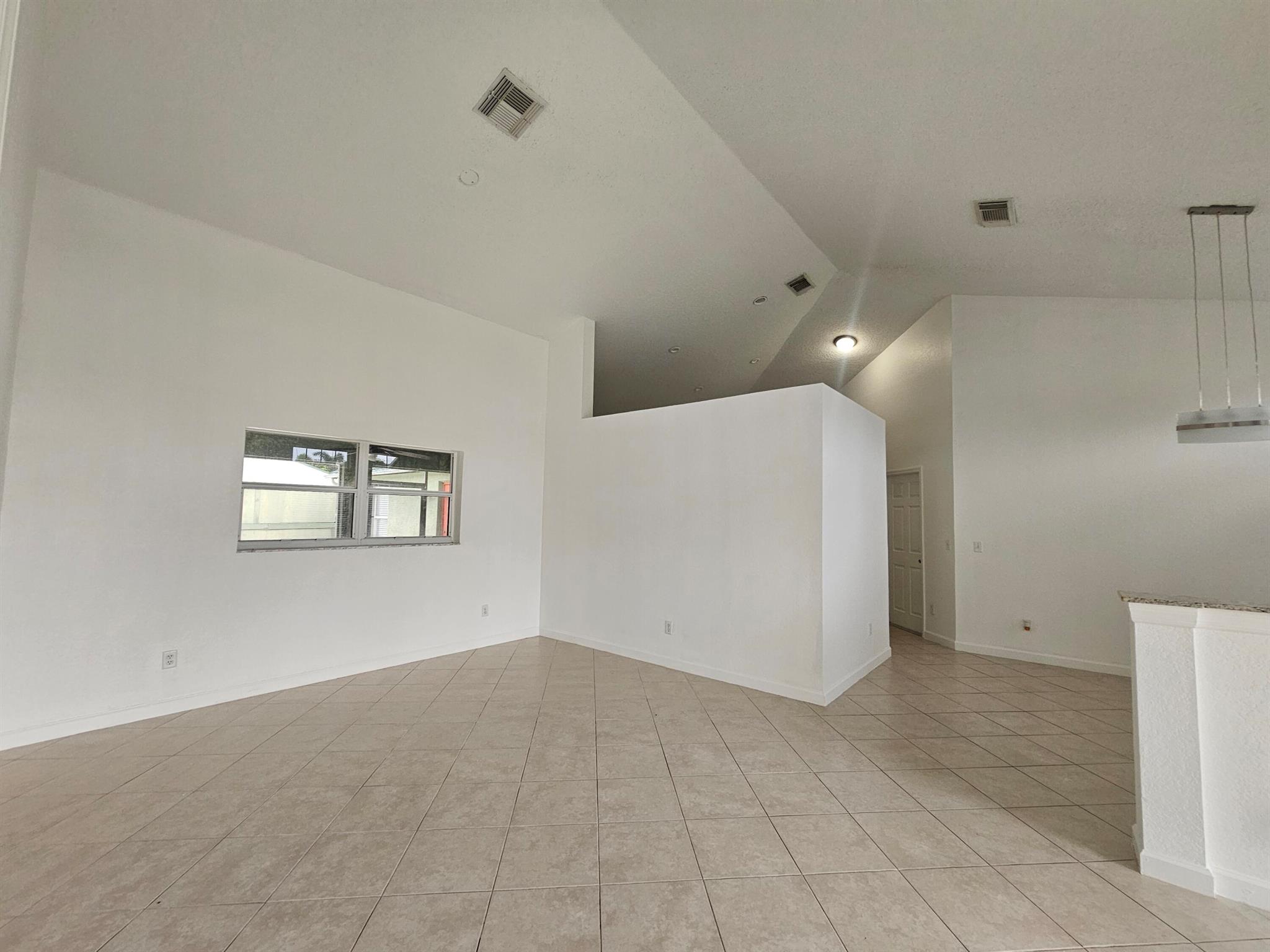 PORT ST LUCIE SECTION 39 - Residential Lease