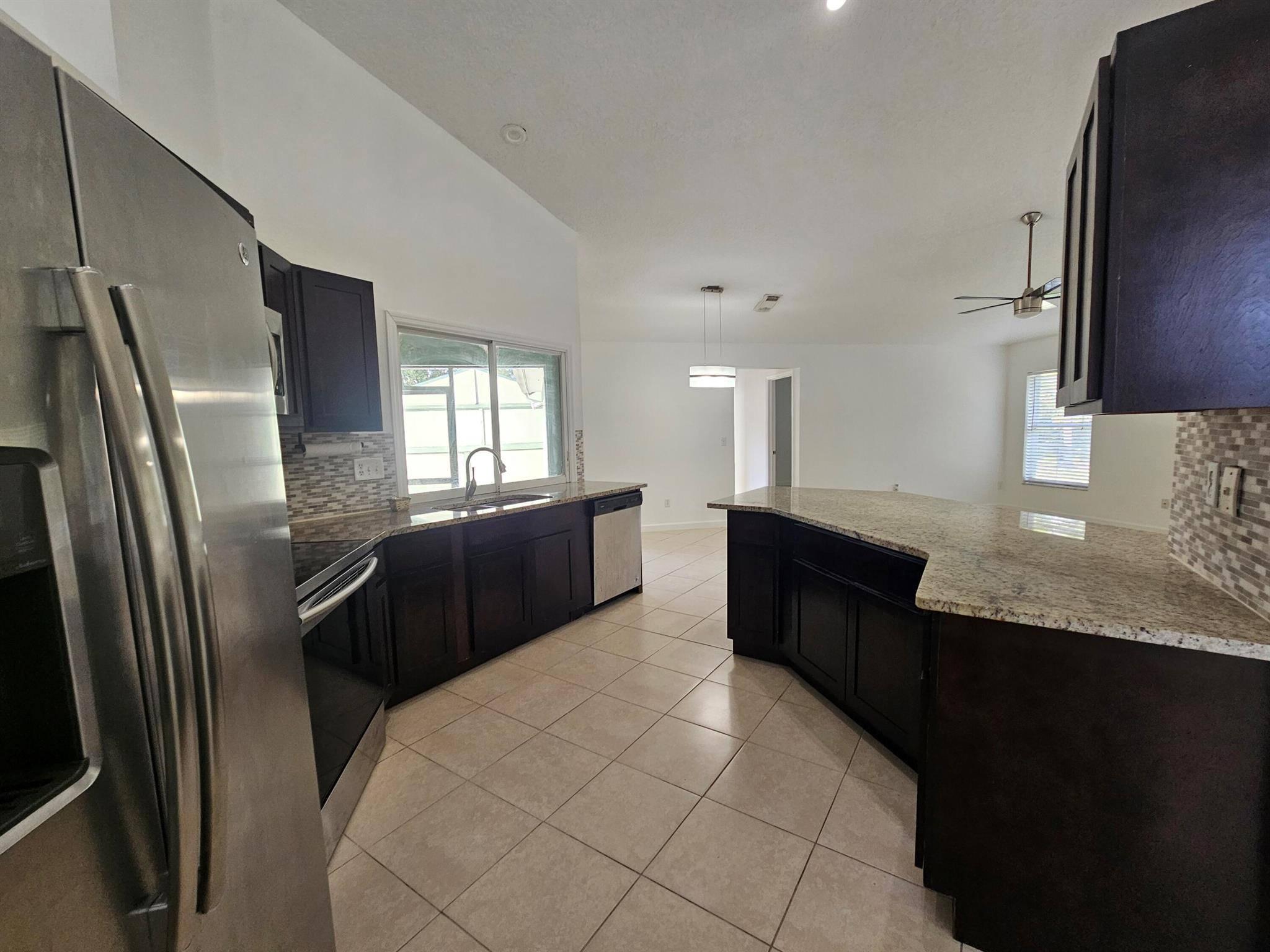 PORT ST LUCIE SECTION 39 - Residential Lease